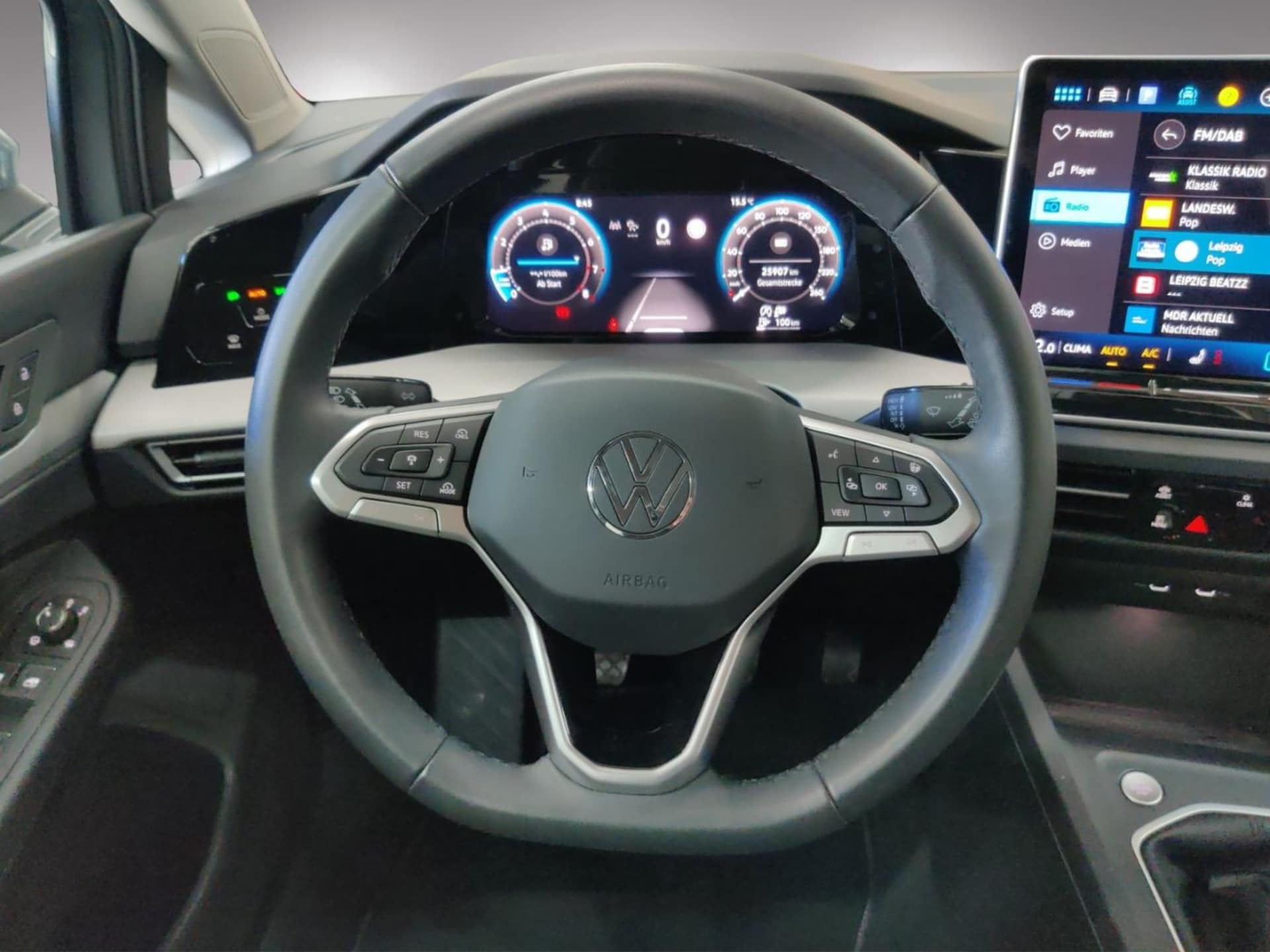 Volkswagen Golf Variant Life