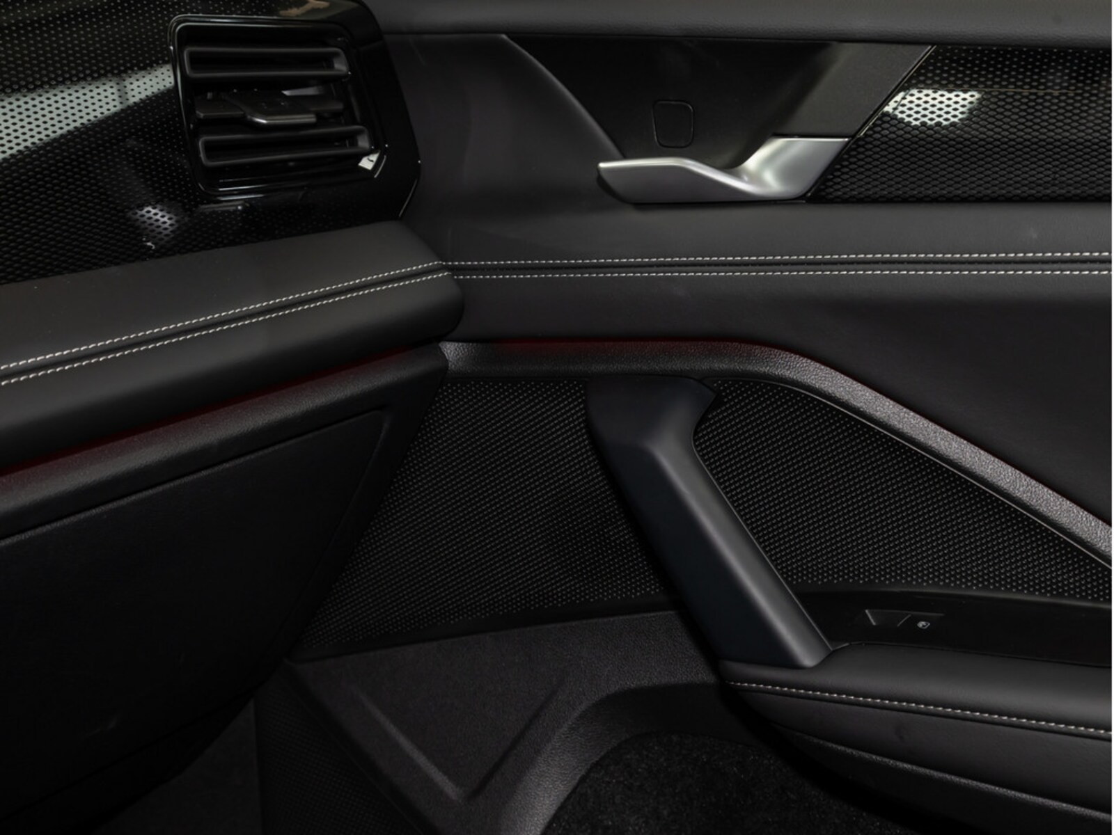 Volkswagen Tiguan – Bild 15