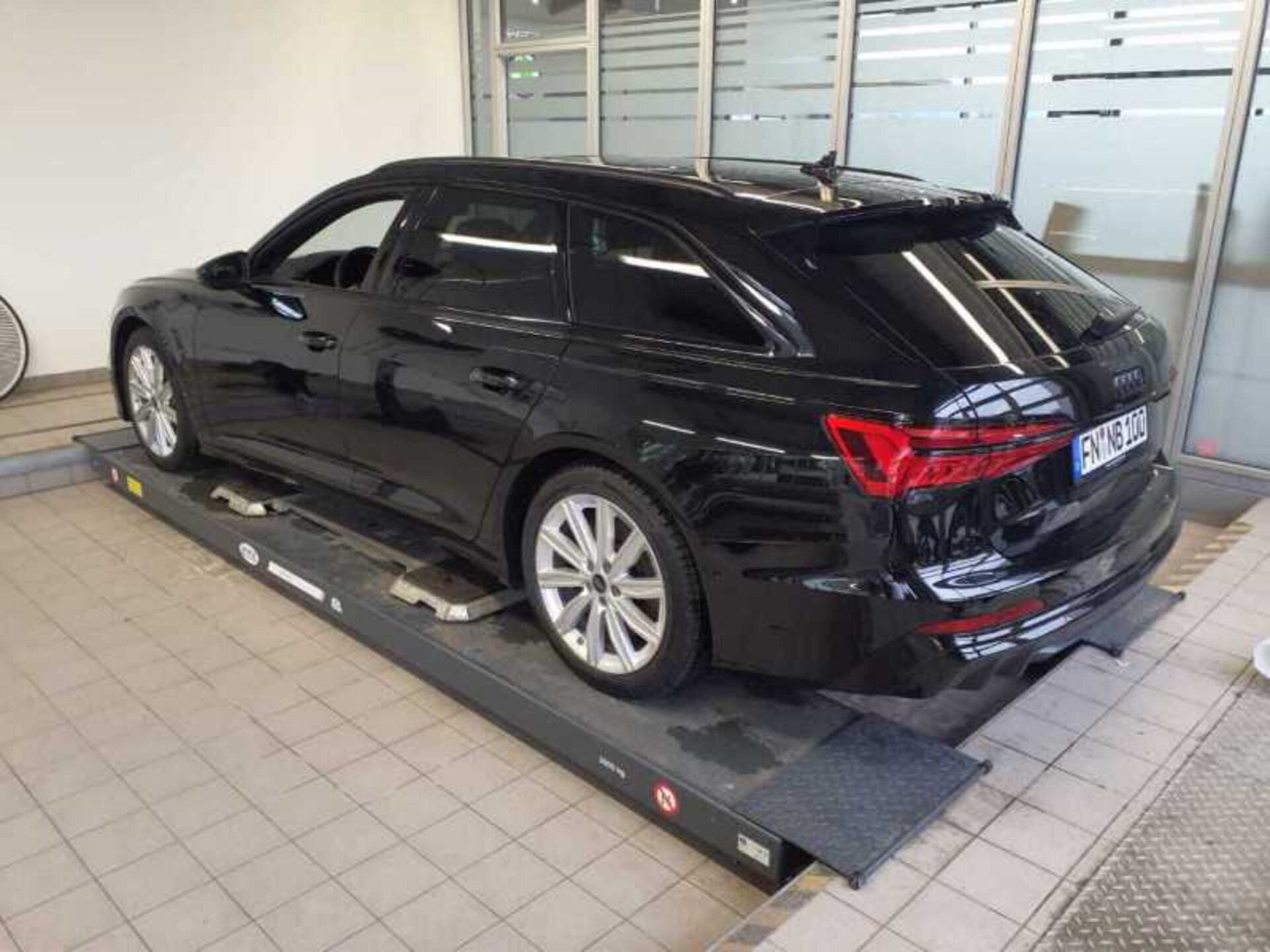 Audi S6 Avant