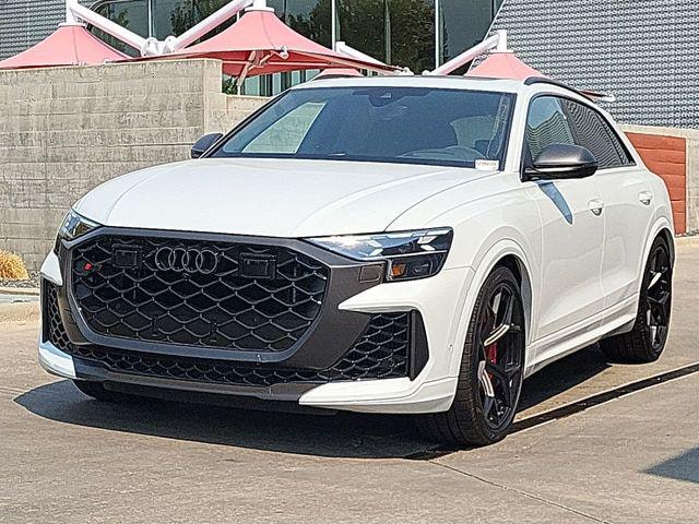2026 Audi RS Q8 SUV performance