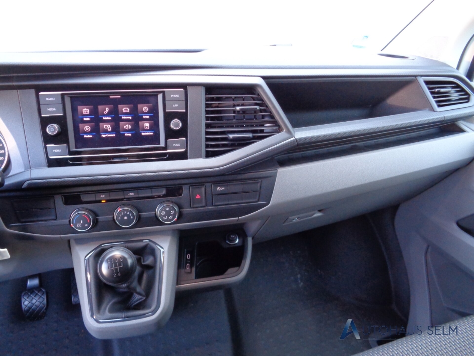 Volkswagen T6.1 Transporter Kasten kurzer Radstand