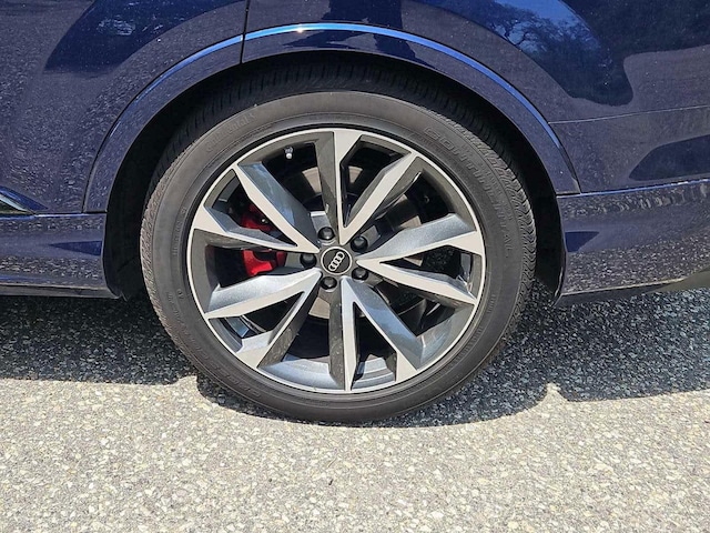 2023 Audi SQ7