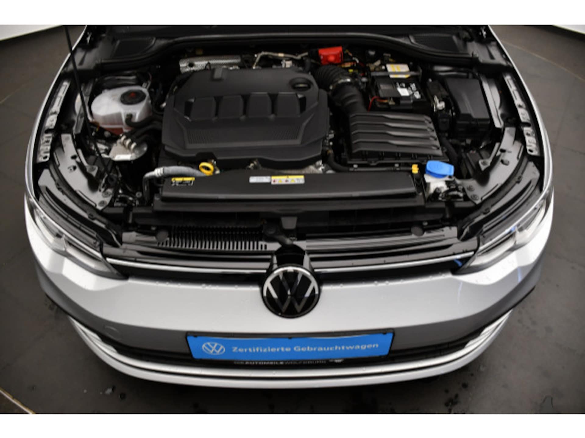 Volkswagen Golf Life