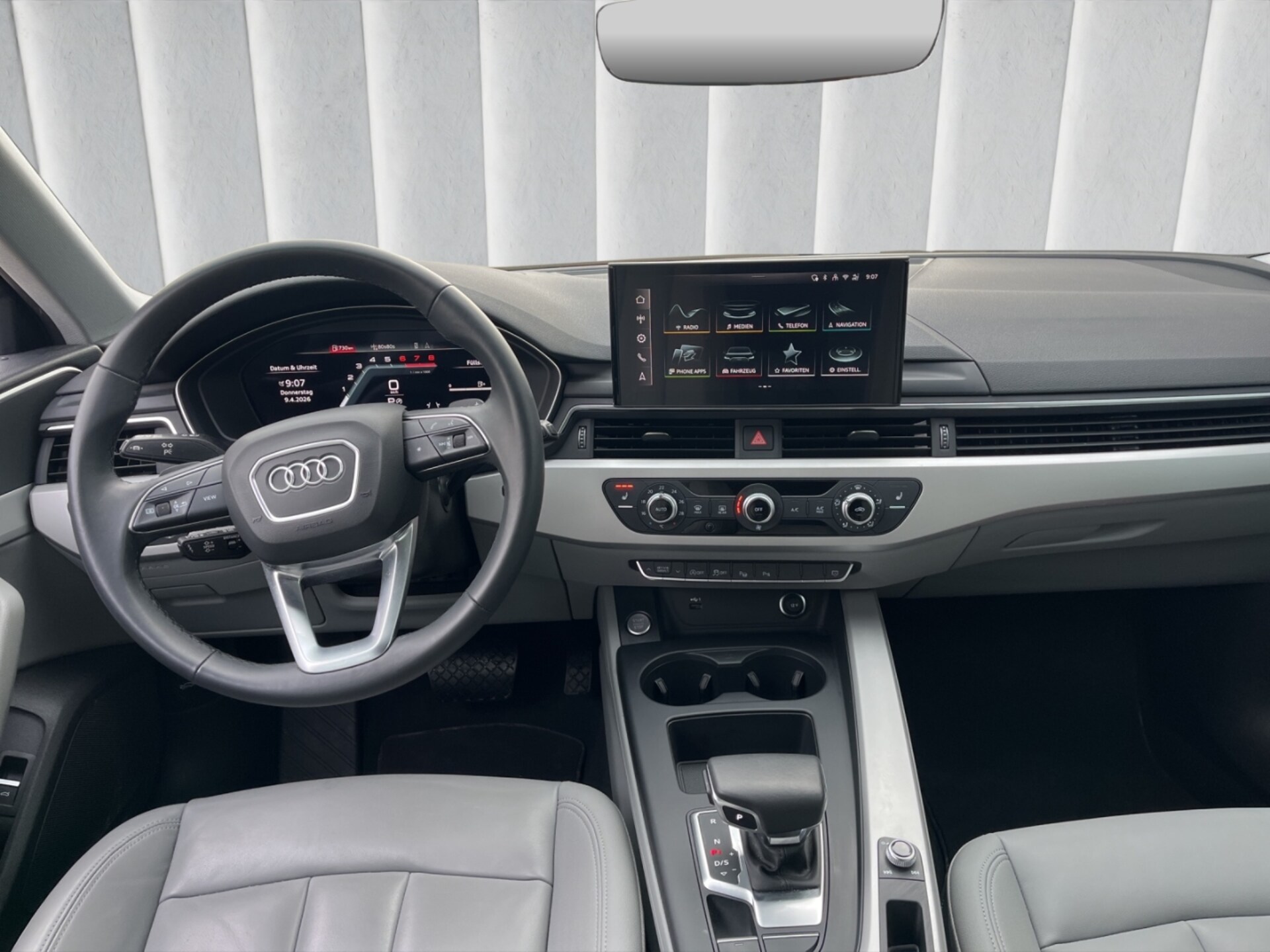 Audi A4 Avant S line