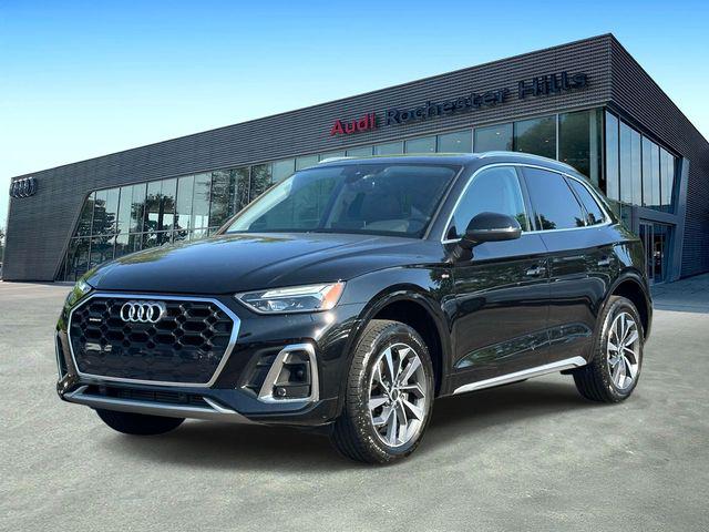 2023 Audi Q5 45 Premium Plus's photo