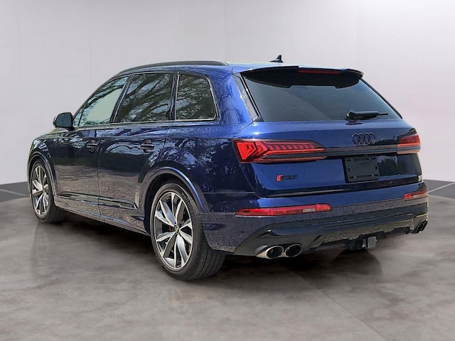 2023 Audi SQ7