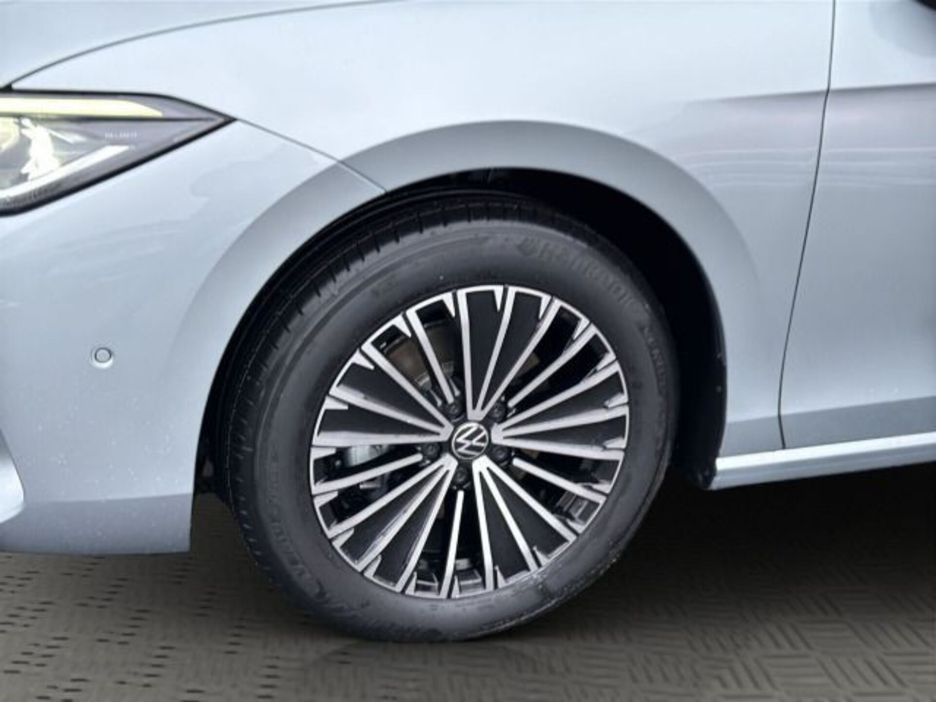 Volkswagen Passat Elegance
