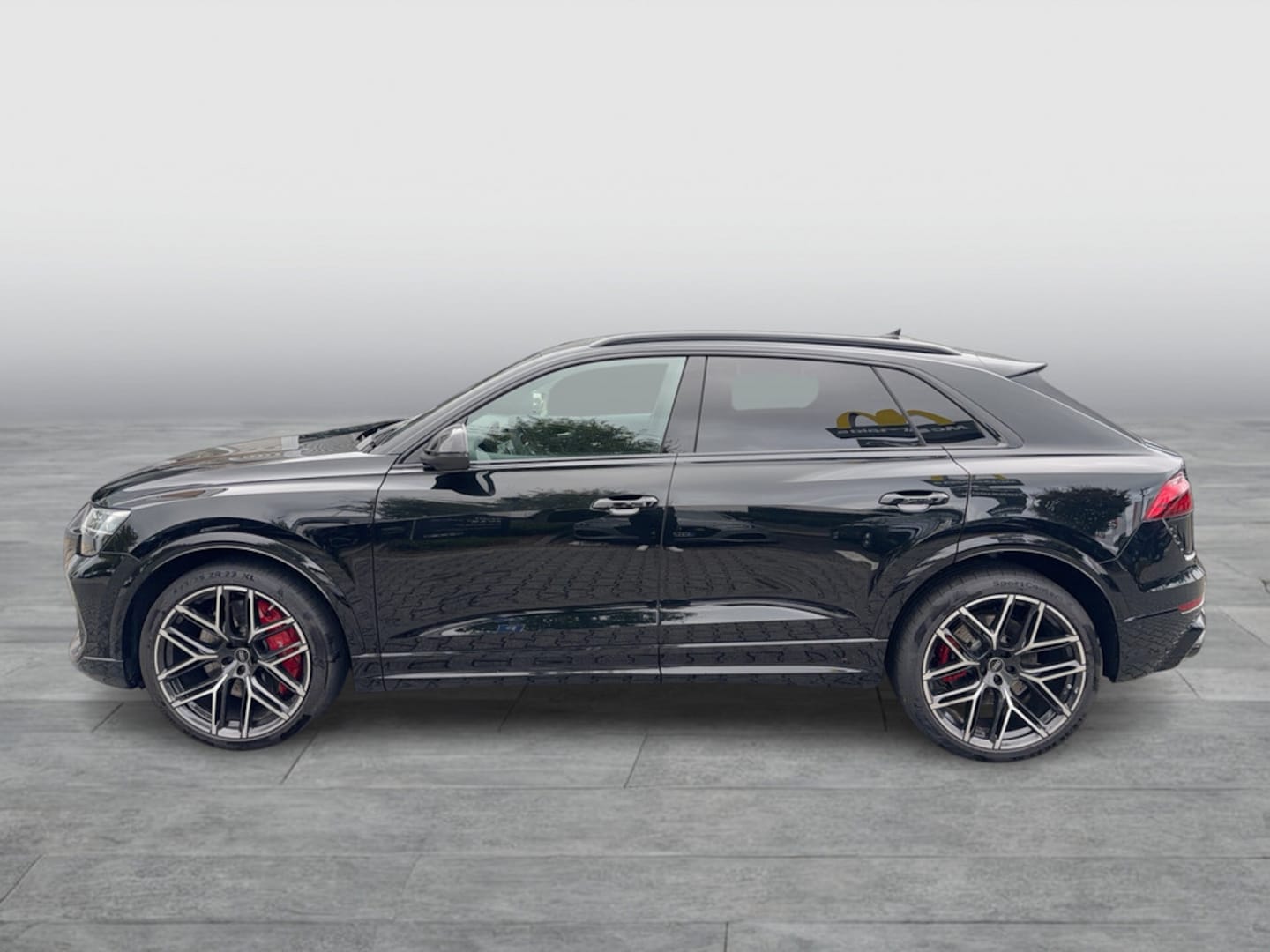Bild über Audi RS Q8 SUV TFSI quattro 441 kW tiptronic - für weitere Informationen kontaktieren Sie den Audi Partner