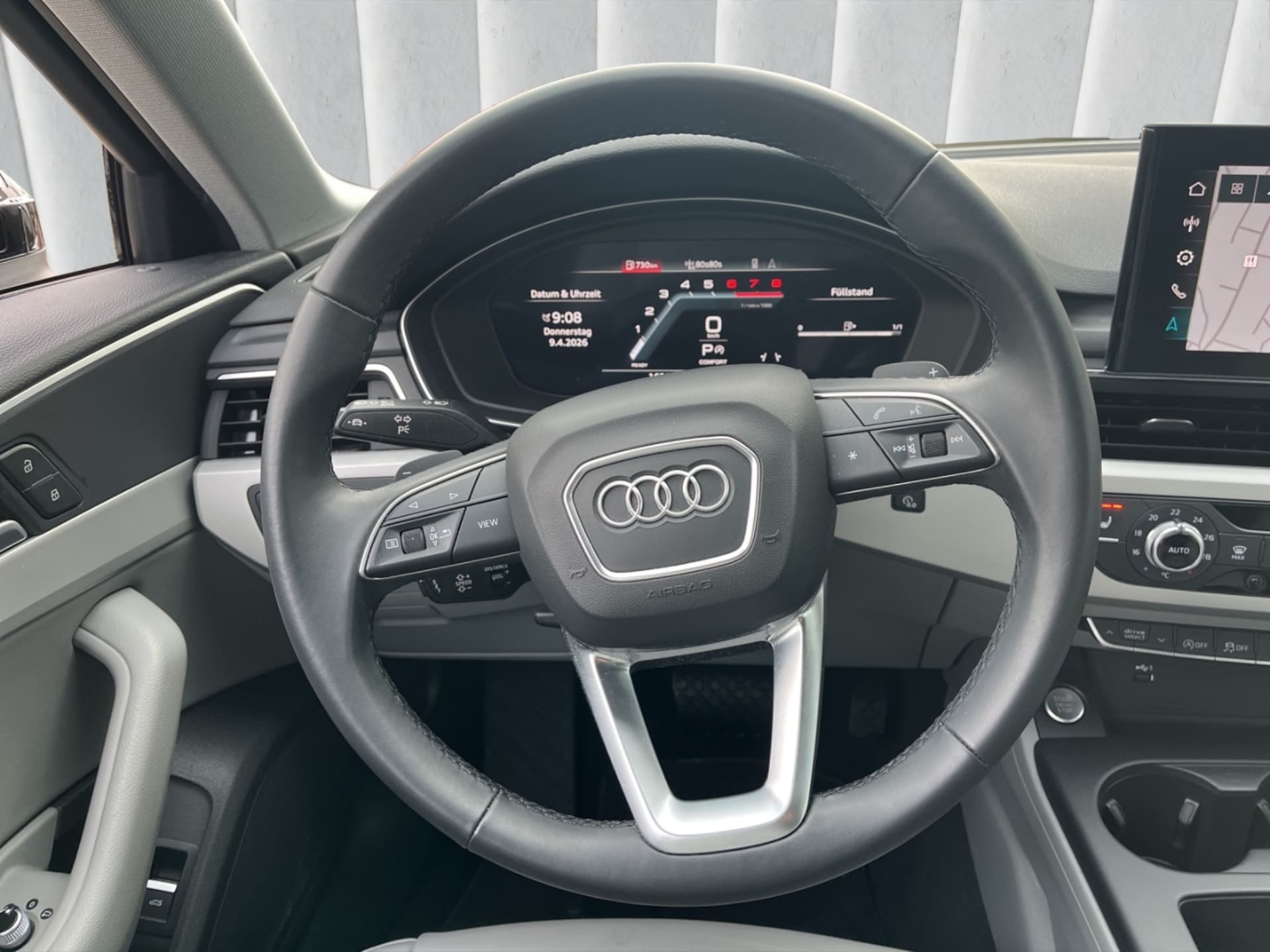 Audi A4 Avant S line