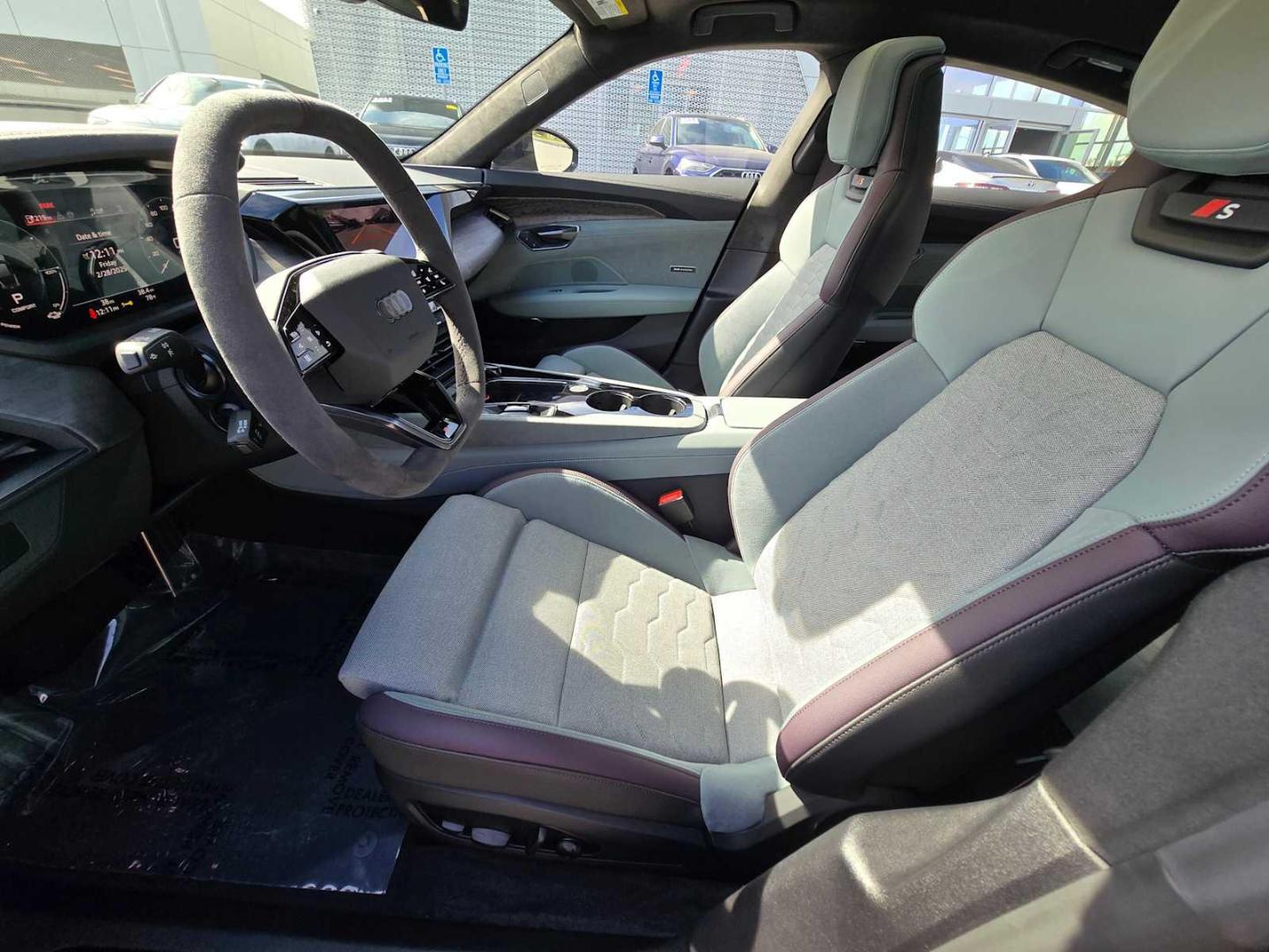 2025 Audi S e-tron GT Prestige - Photo 26
