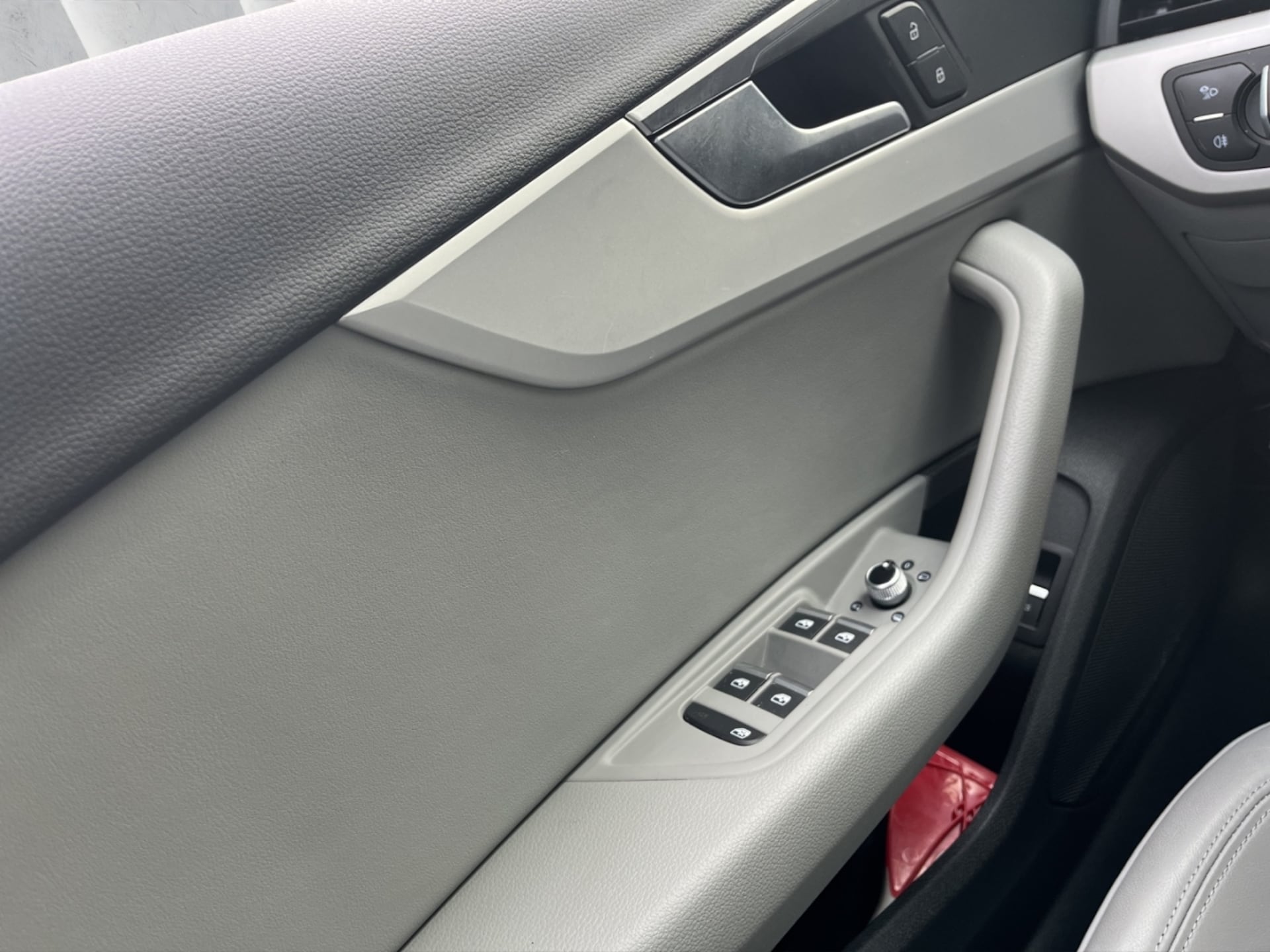 Audi A4 Avant S line