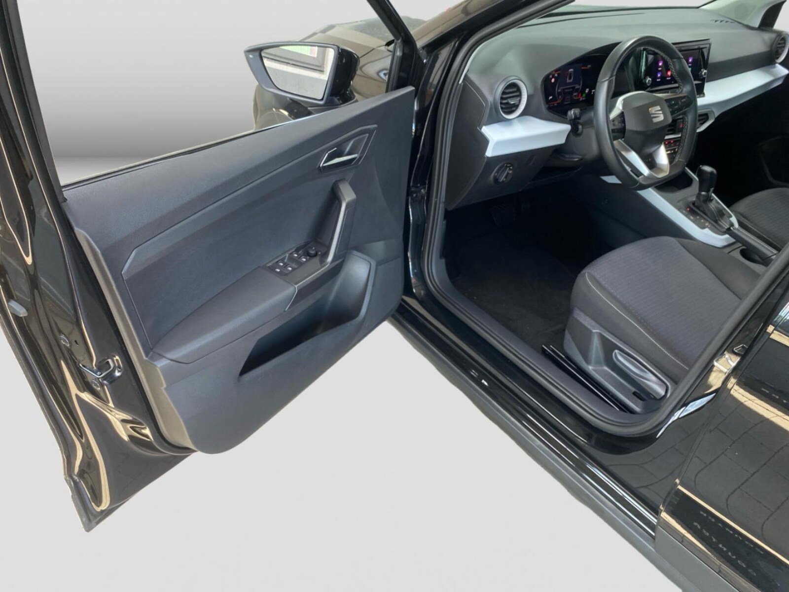SEAT Arona – Bild 13