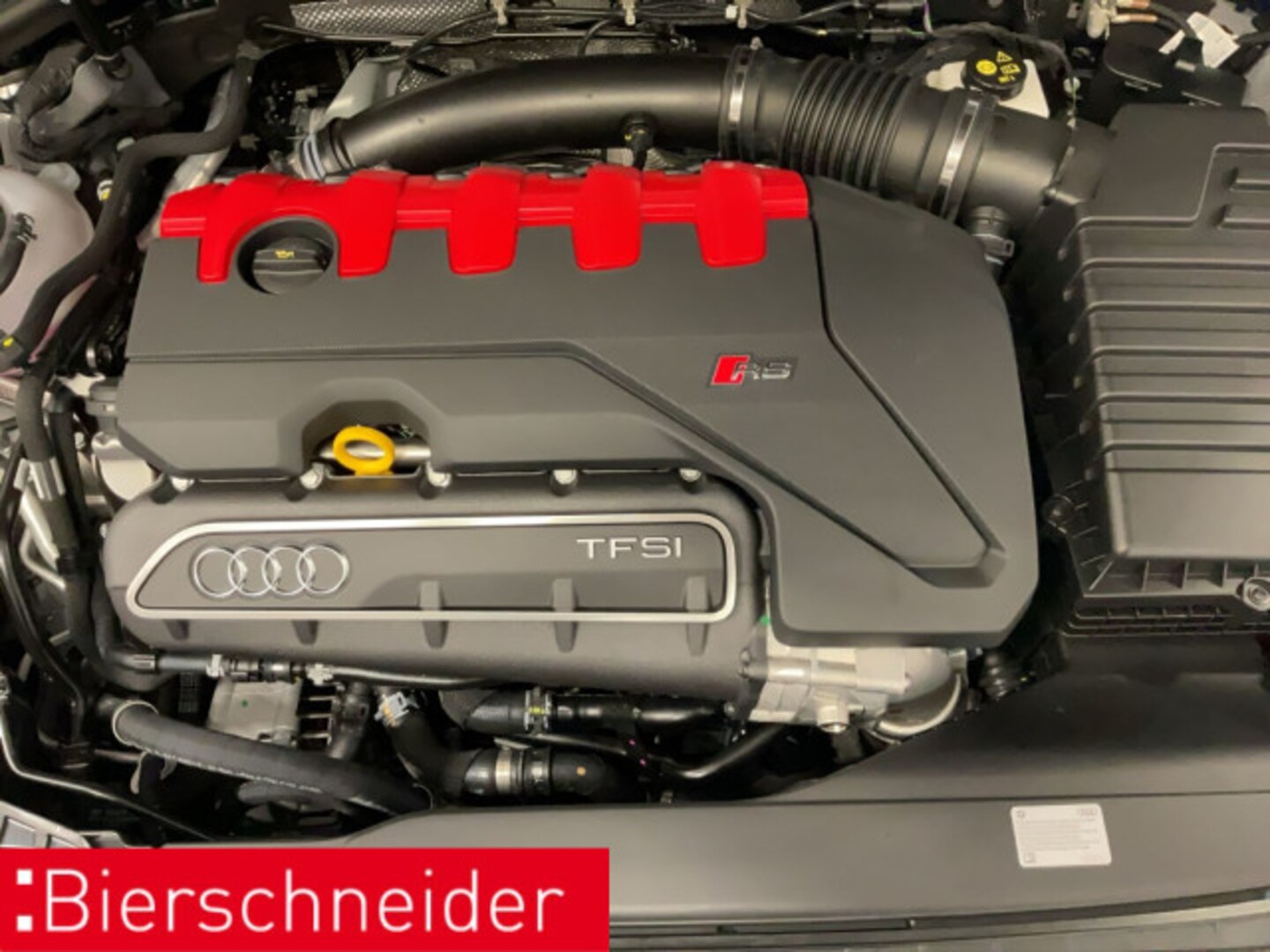 Bild über Audi RS 3 Sportback TFSI quattro 294 kW S tronic - für weitere Informationen kontaktieren Sie den Audi Partner