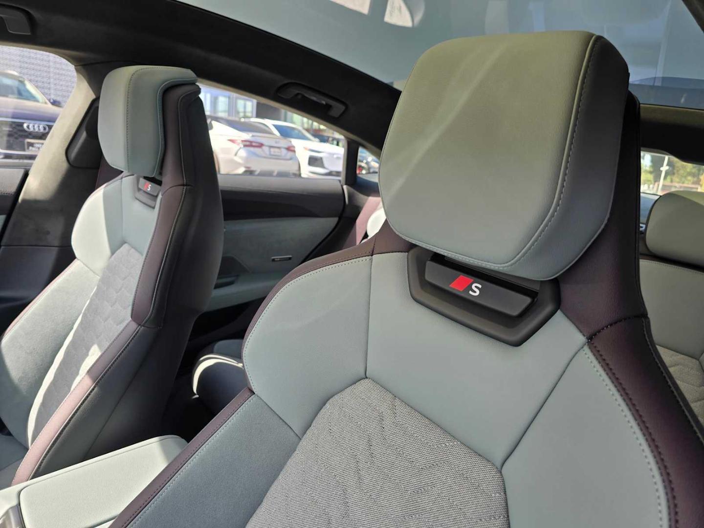 2025 Audi S e-tron GT Prestige - Photo 27