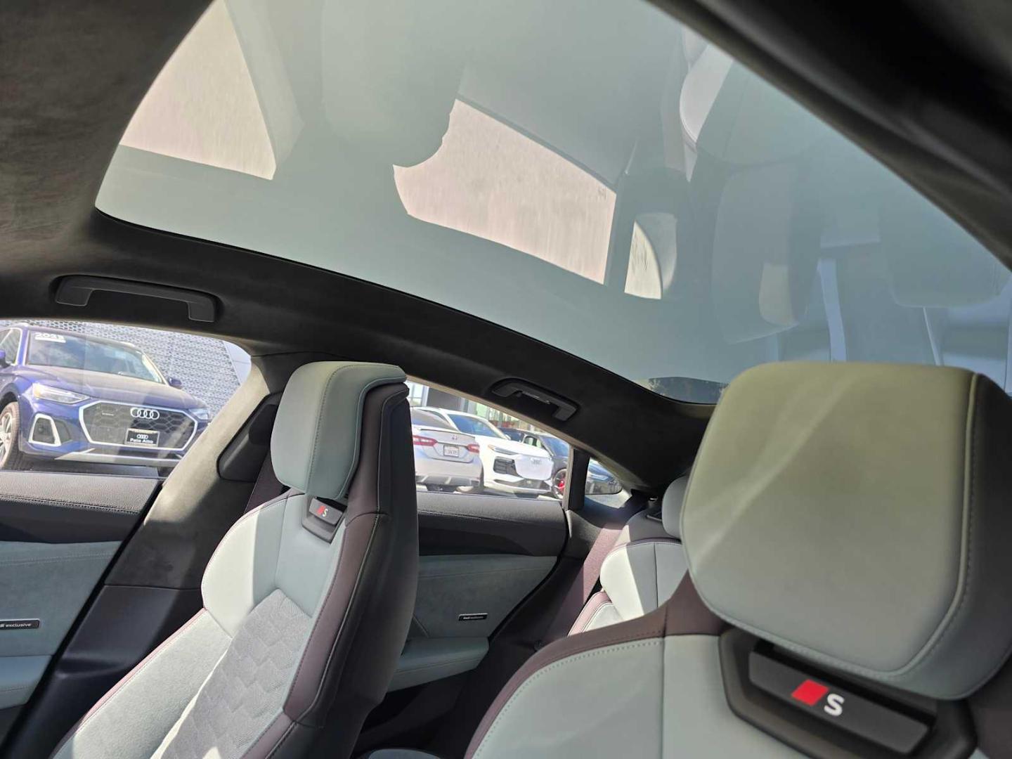 2025 Audi S e-tron GT Prestige - Photo 28