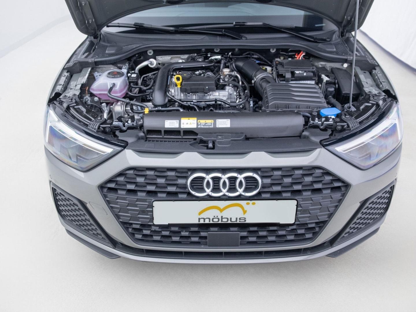 Bild über Audi A1 Sportback 30 TFSI S tronic - für weitere Informationen kontaktieren Sie den Audi Partner