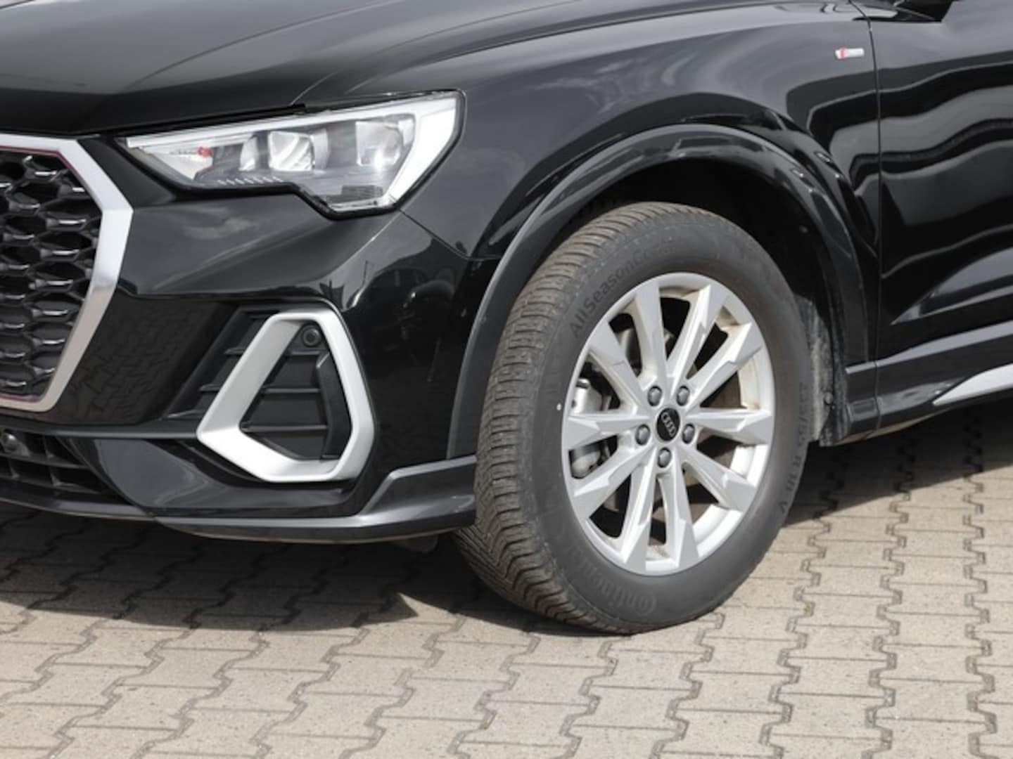 Bild über Audi Q3 Sportback S line 35 TDI S tronic - für weitere Informationen kontaktieren Sie den Audi Partner