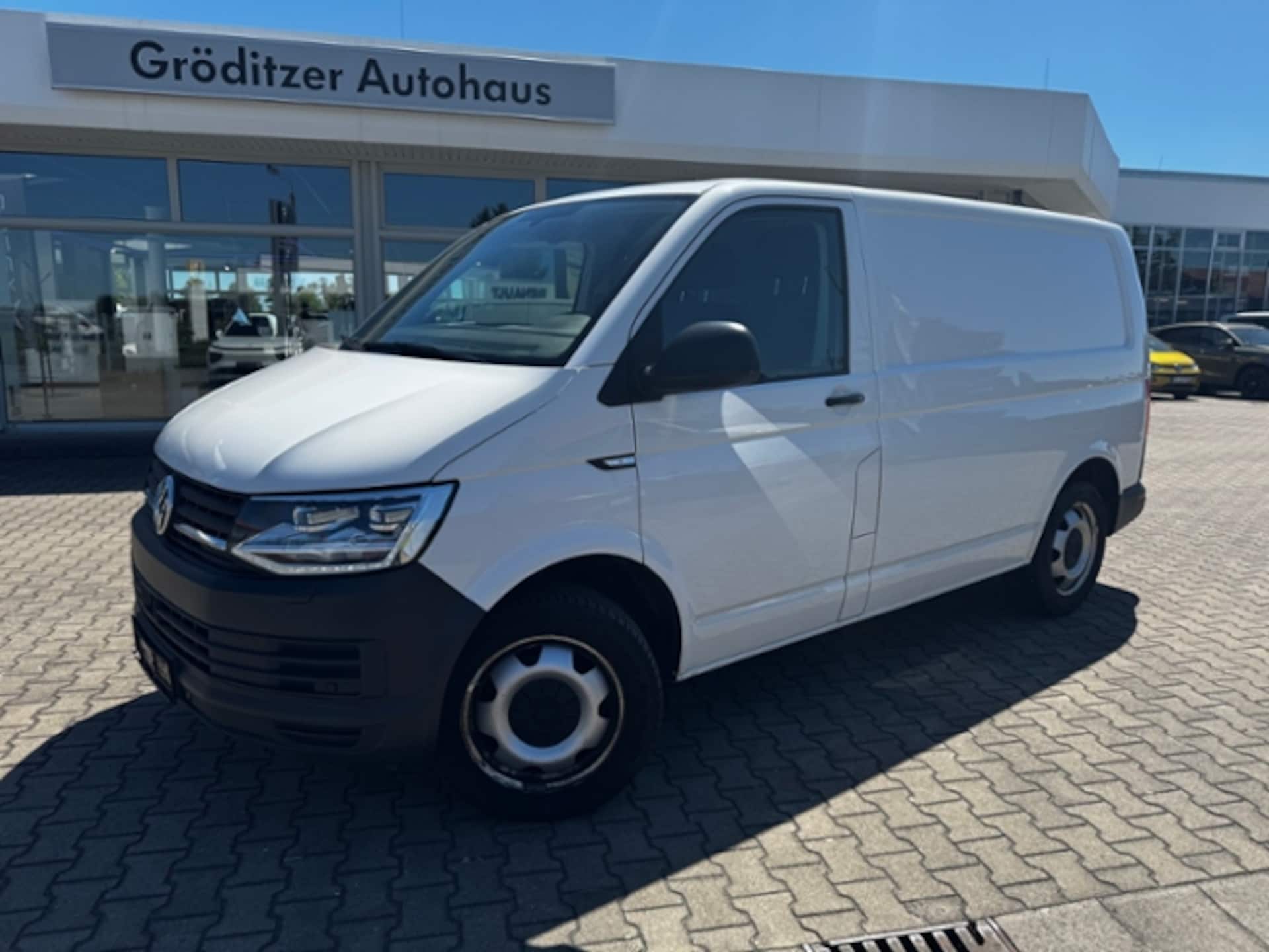 Volkswagen T6 Transporter Kasten kurzer Radstand