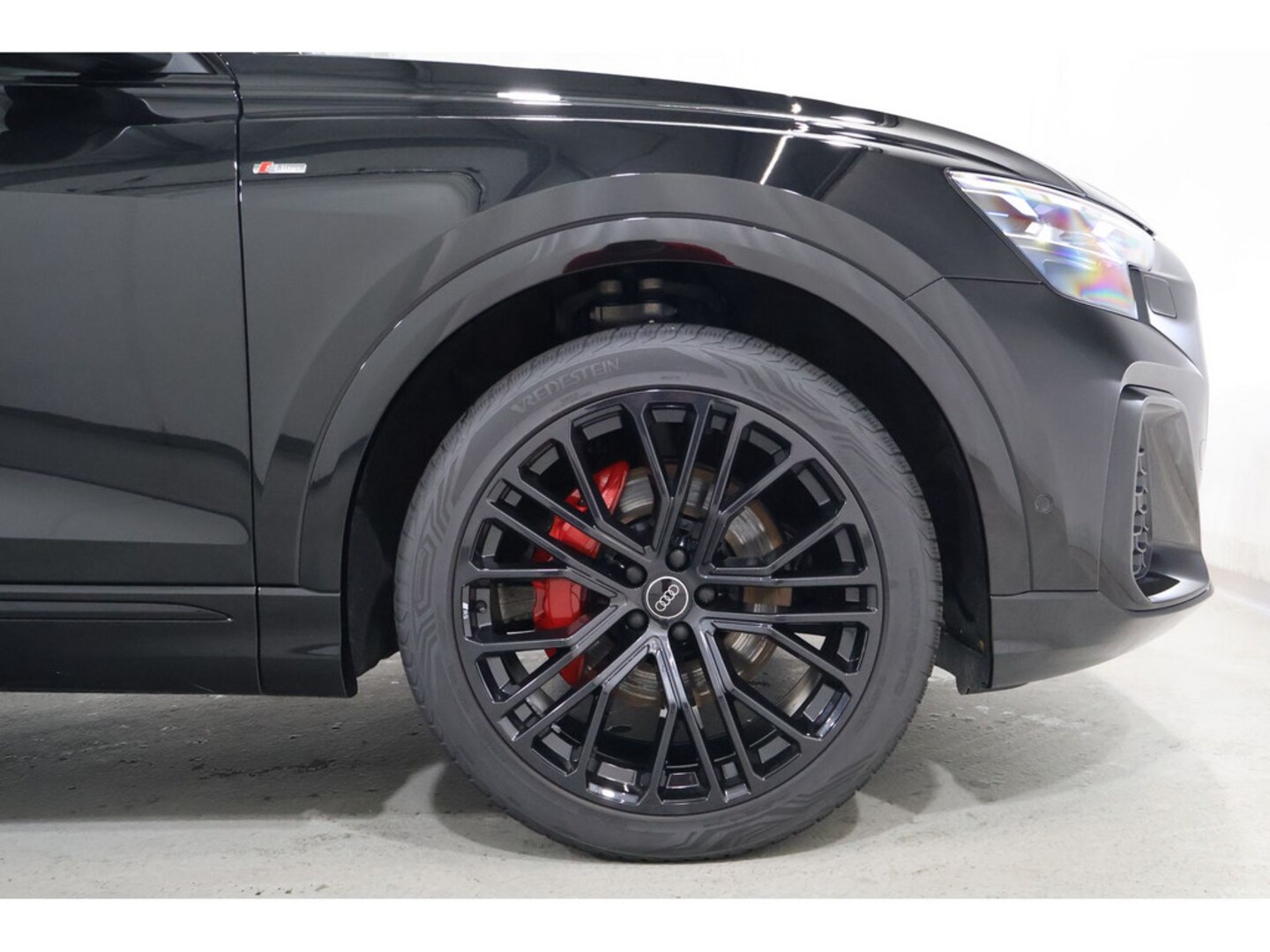 Bild über Audi Q8 SUV 50 TDI quattro tiptronic - für weitere Informationen kontaktieren Sie den Audi Partner