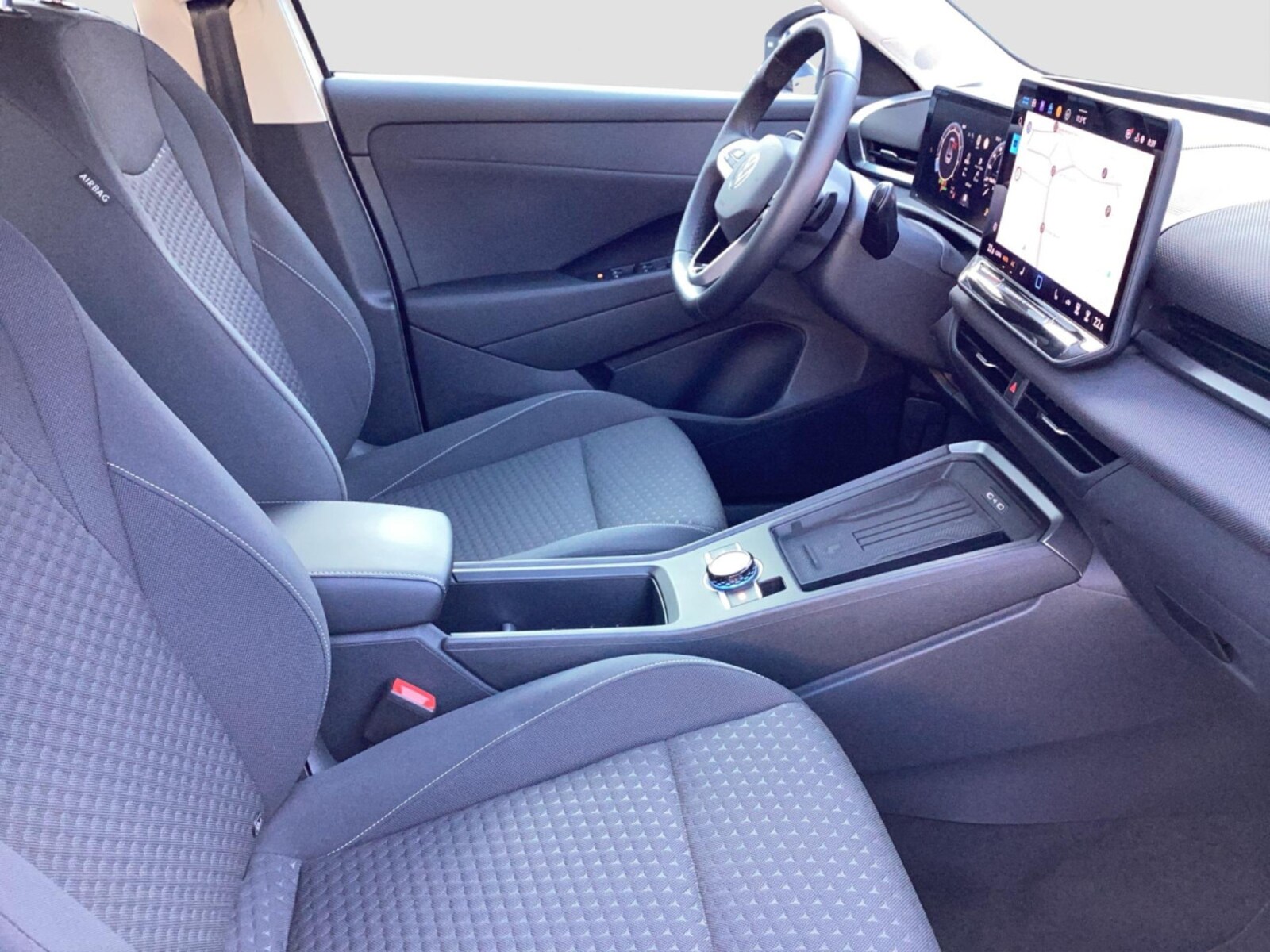 Volkswagen T-Roc – Bild 11