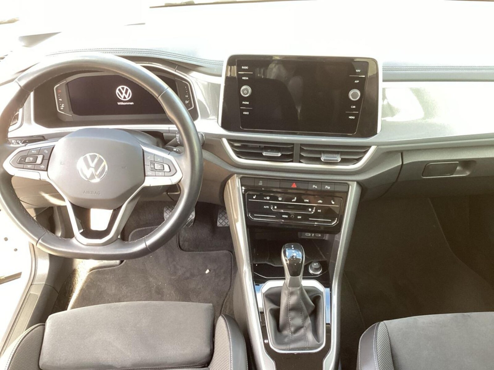 Volkswagen T-Roc – Bild 11