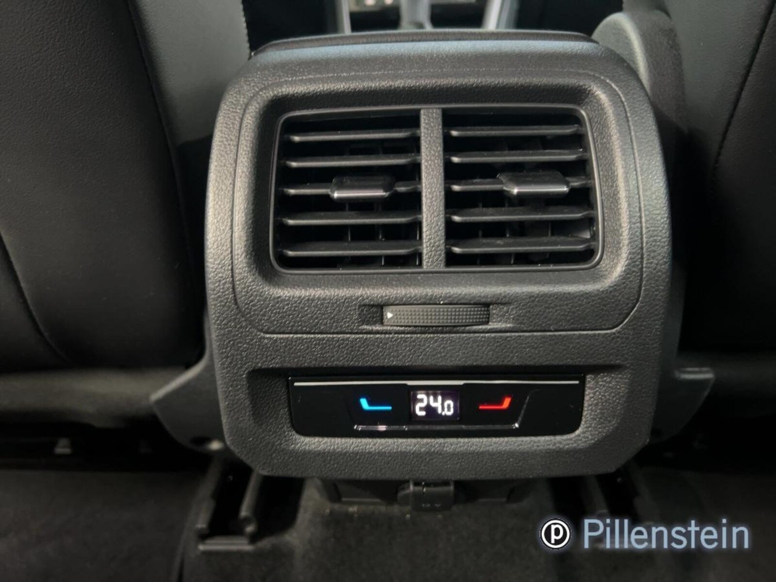 Volkswagen Touran – Bild 12