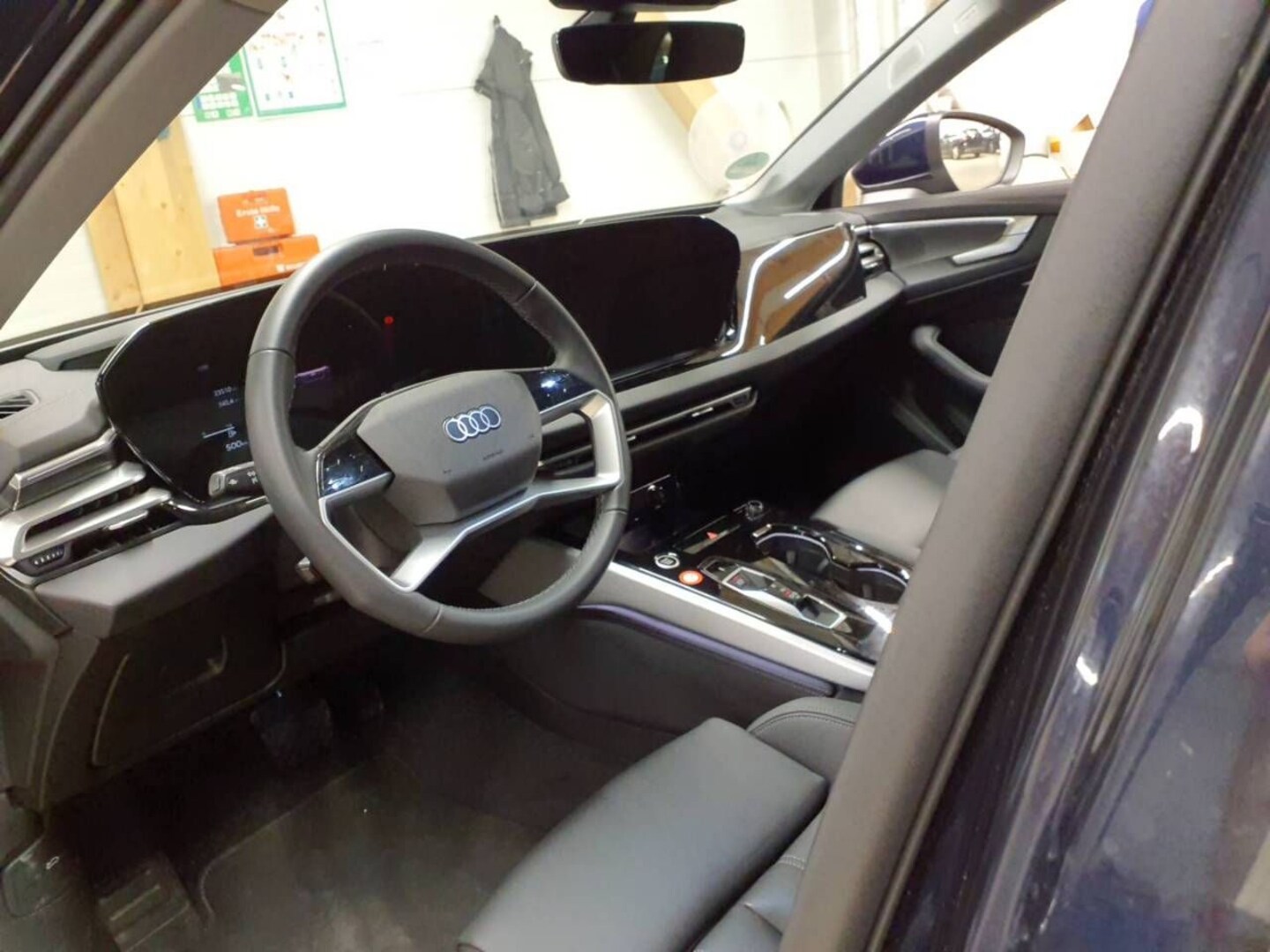 Bild über Audi A5 Avant TDI 150 kW S tronic - für weitere Informationen kontaktieren Sie den Audi Partner