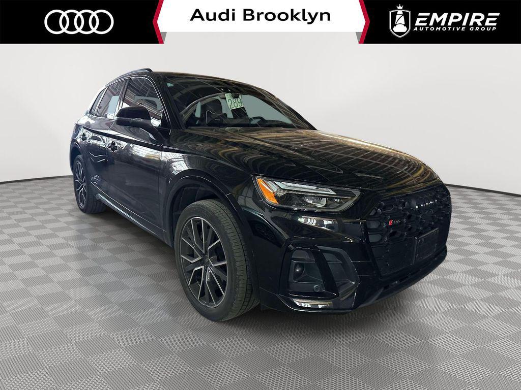 2023 Audi SQ5 Premium Plus's photo