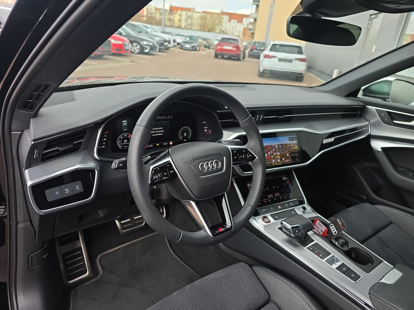 Bild über Audi S6 Limousine TDI quattro tiptronic - für weitere Informationen kontaktieren Sie den Audi Partner