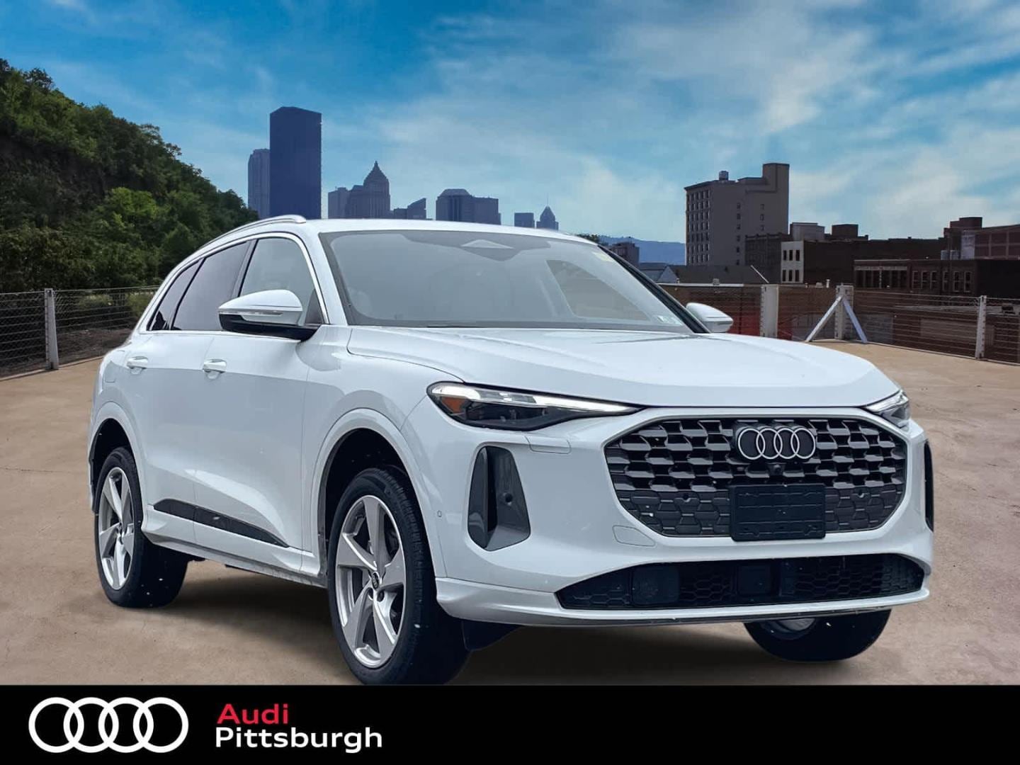 2025 Audi Q5 40 Premium Plus's photo