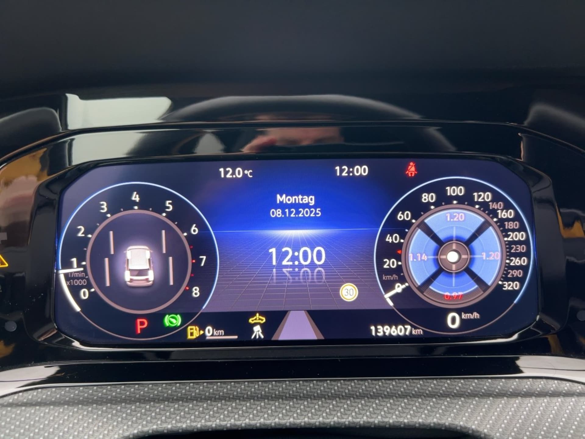 Volkswagen Golf Variant R