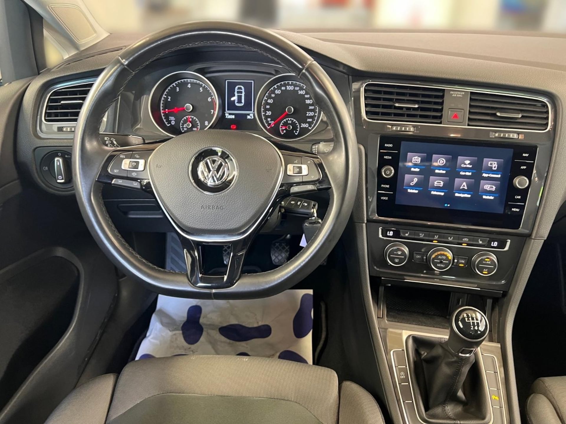 Volkswagen Golf R-Line
