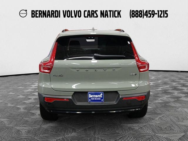 2024 Volvo XC40