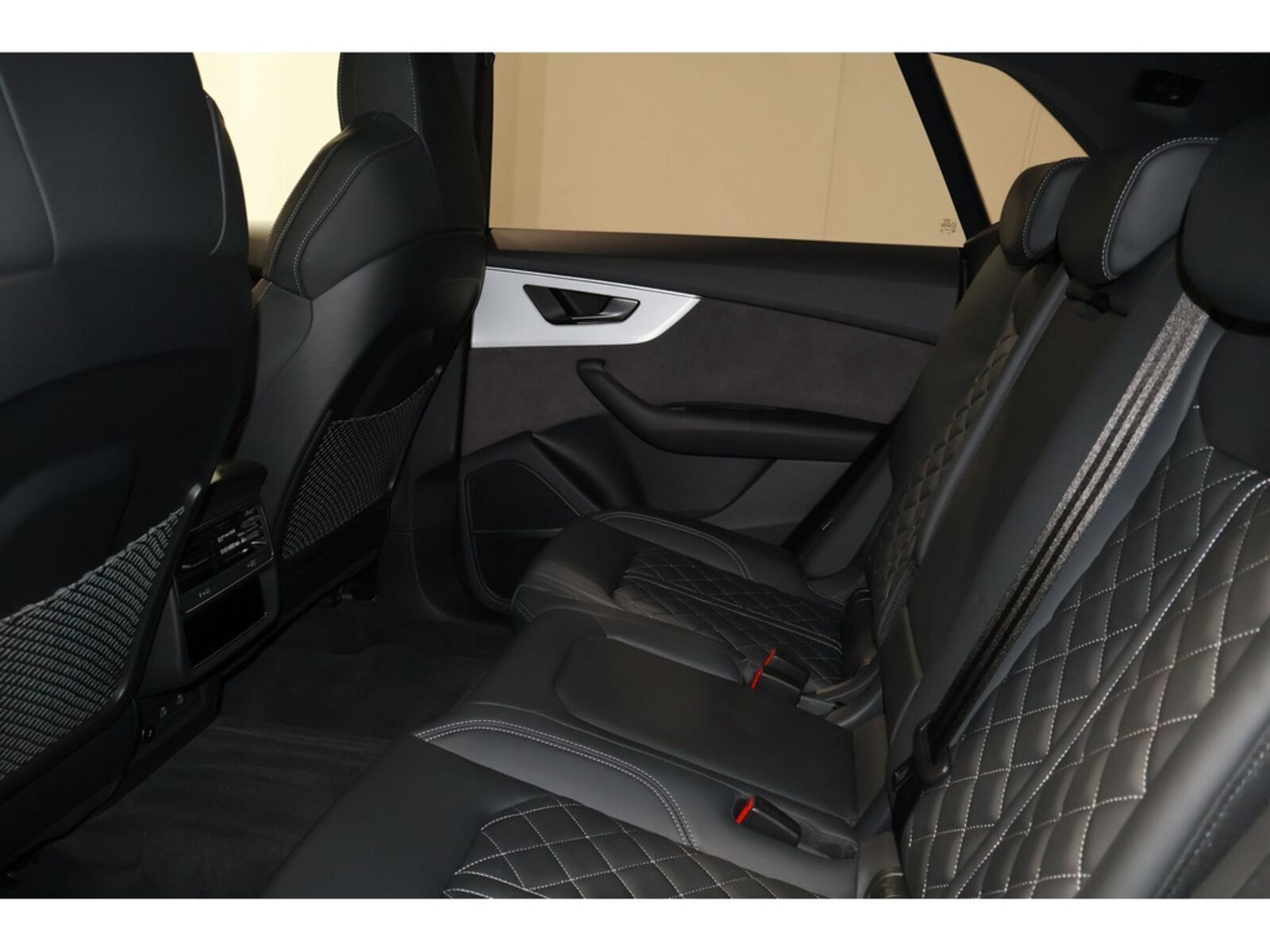 Audi Q8 – Bild 12