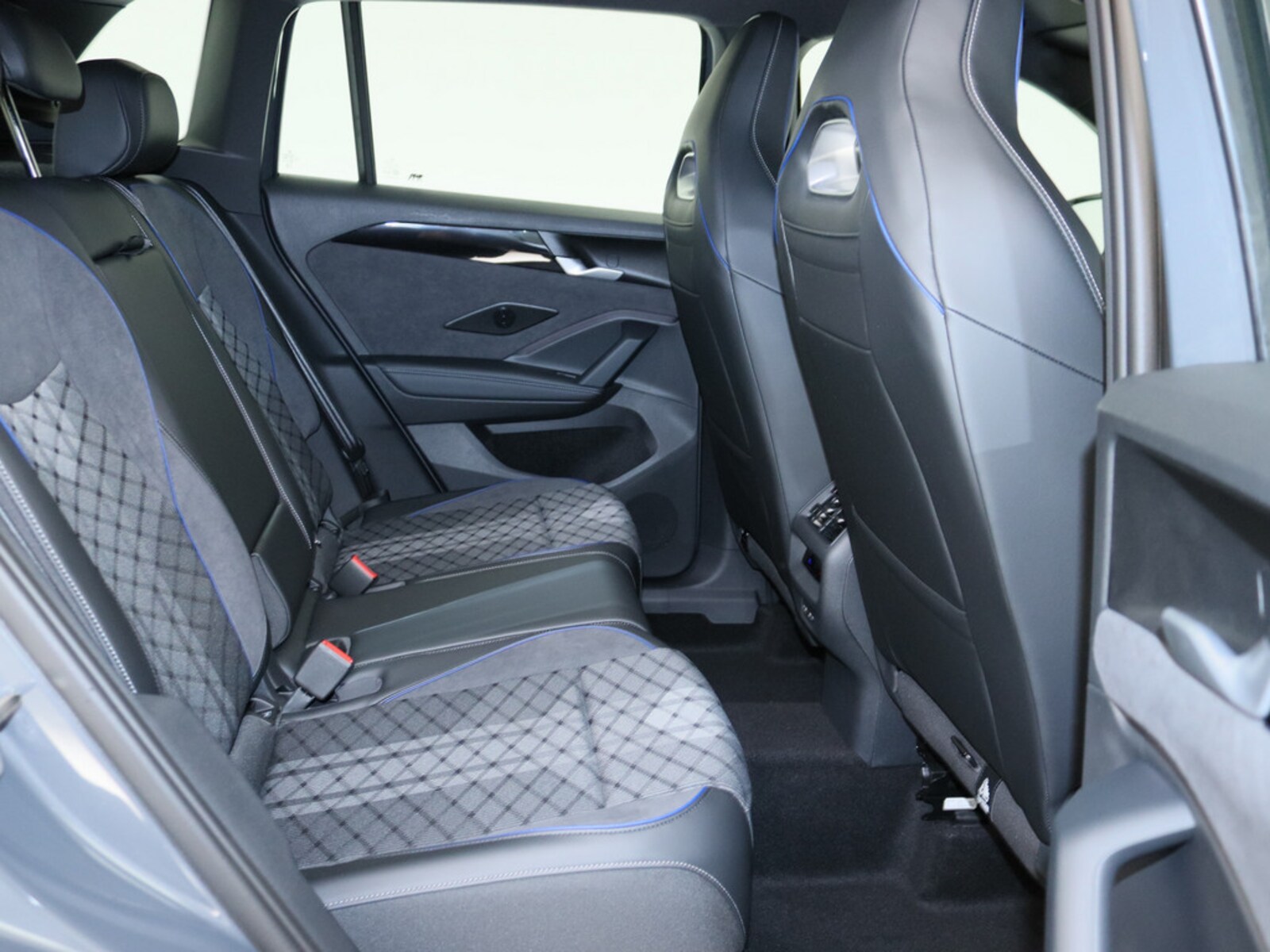 Volkswagen Tiguan – Bild 9