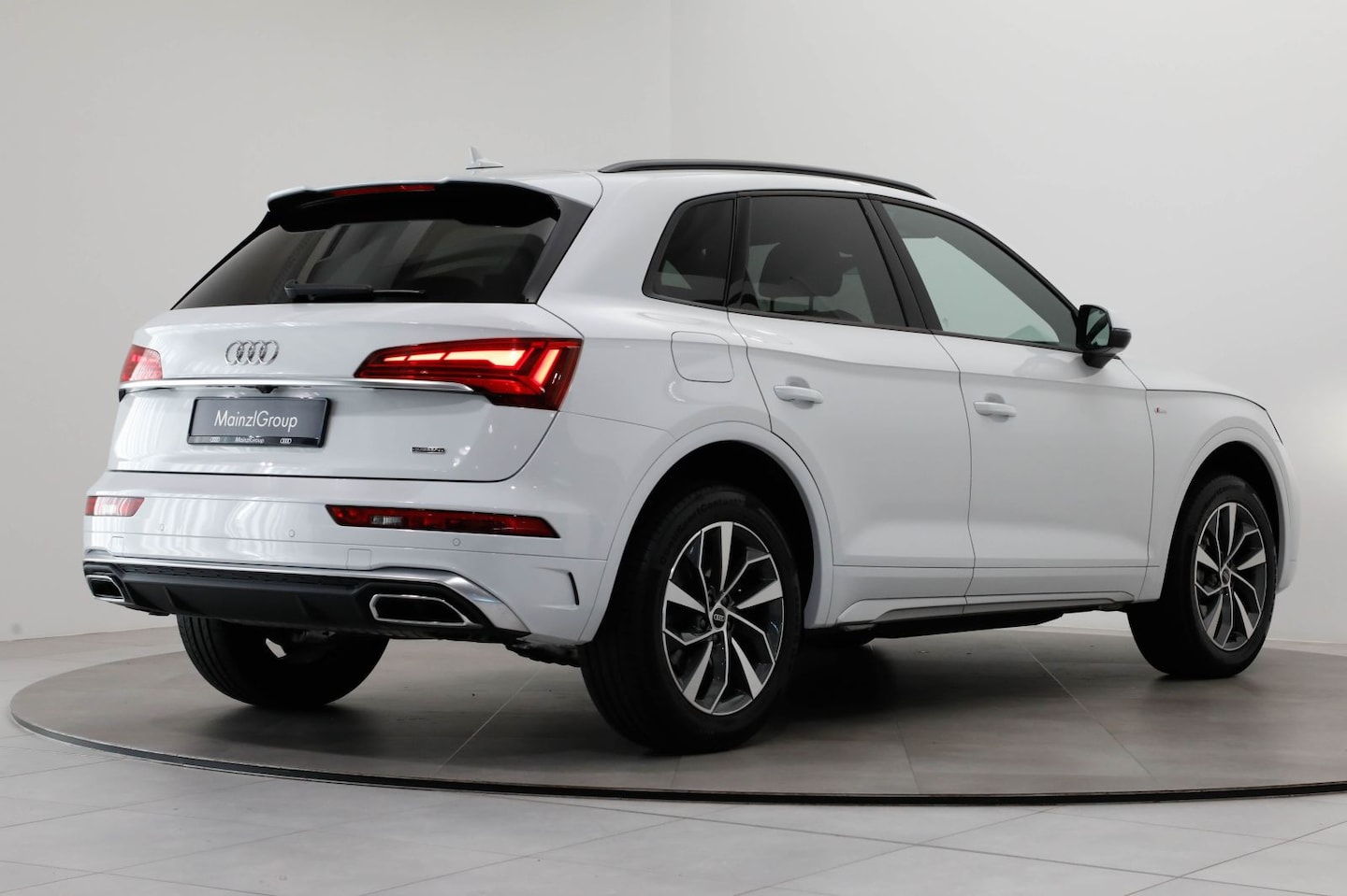 Bild über Audi Q5 40 TFSI quattro S tronic - für weitere Informationen kontaktieren Sie den Audi Partner