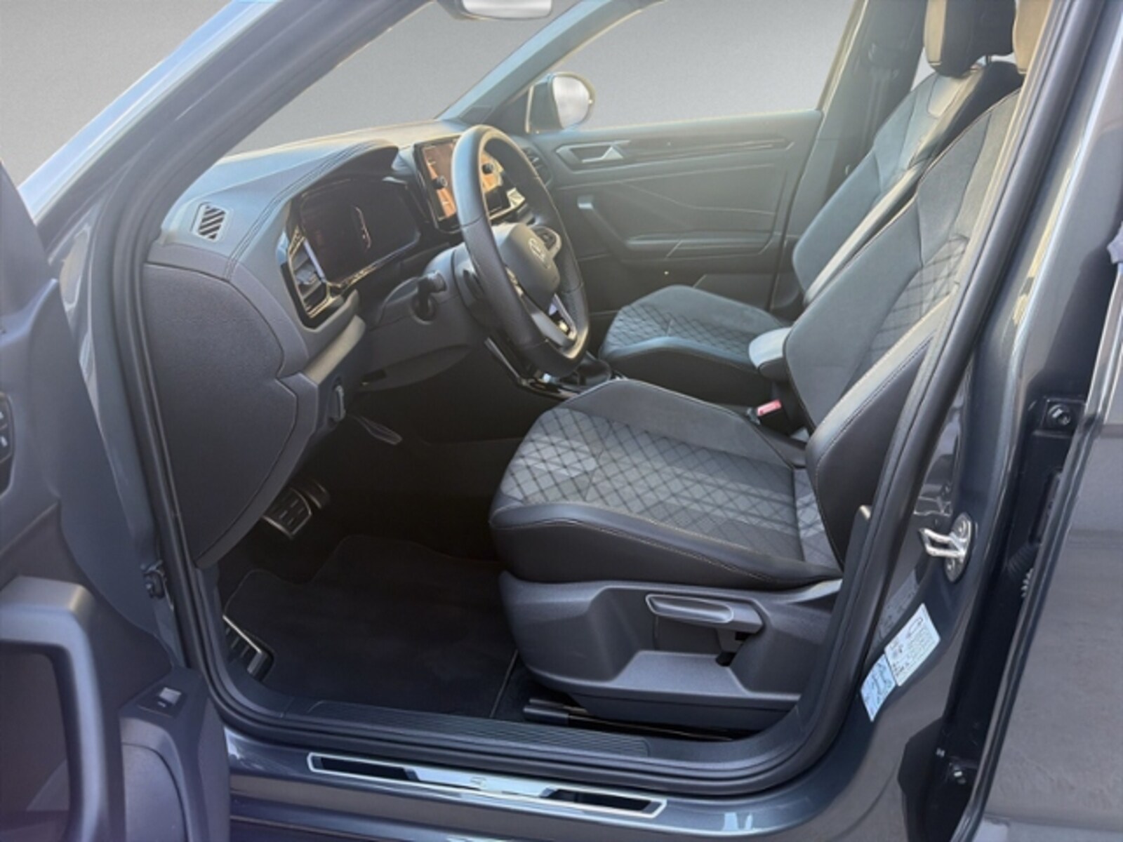 Volkswagen T-Roc – Bild 8