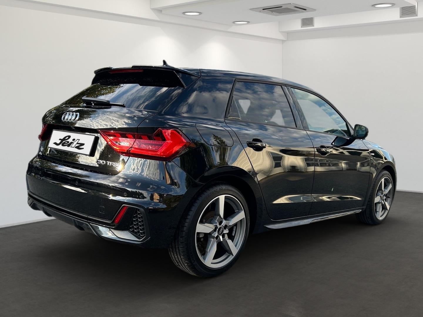 Bild über Audi A1 Sportback S line 30 TFSI S tronic - für weitere Informationen kontaktieren Sie den Audi Partner