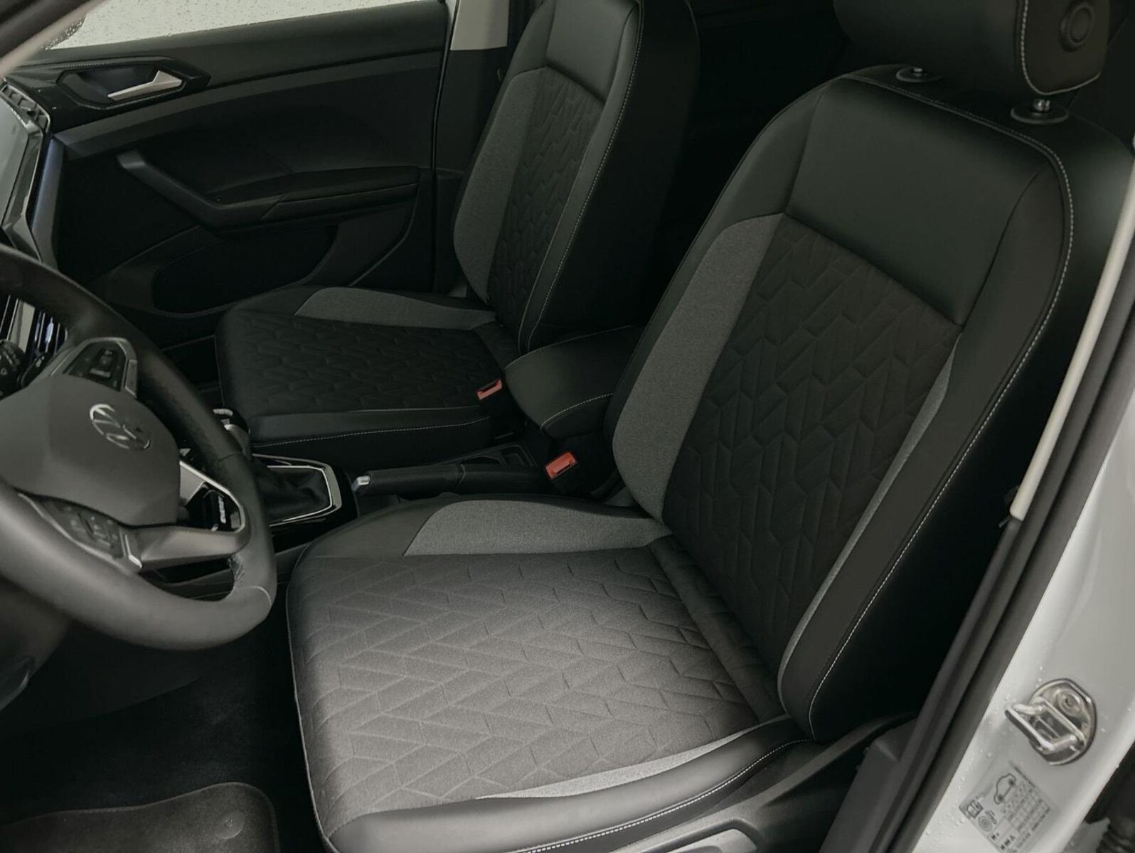 Volkswagen T-Cross – Bild 11
