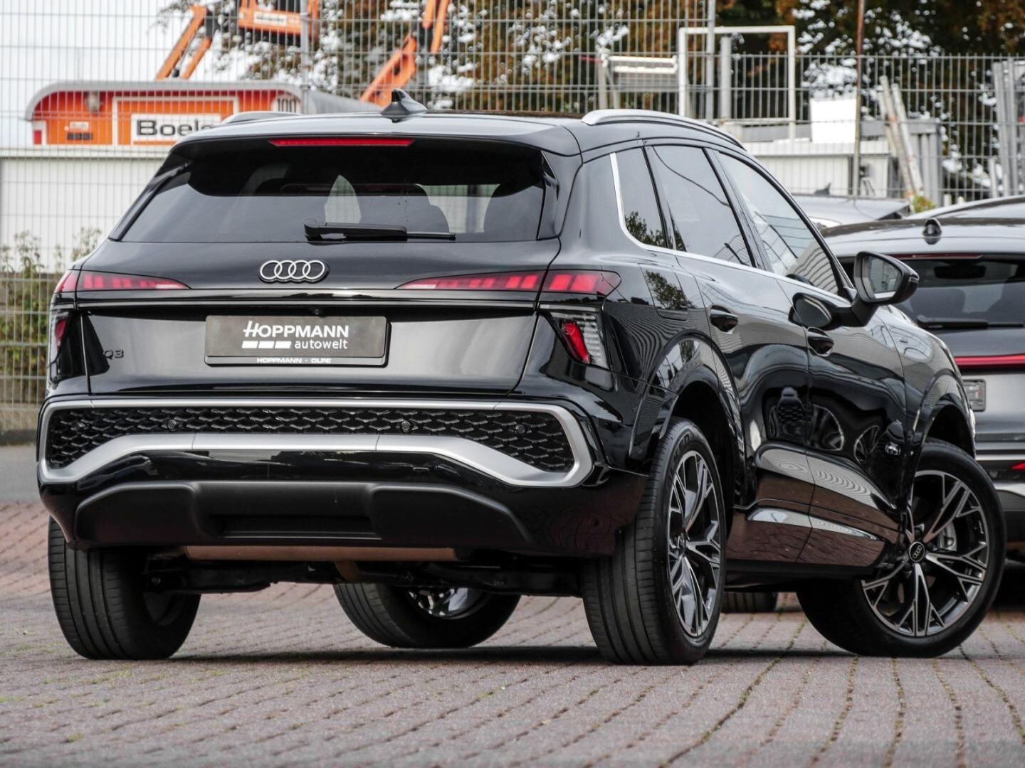 Bild über Audi Q3 SUV e-hybrid e-hybrid 200 kW S tronic - für weitere Informationen kontaktieren Sie den Audi Partner