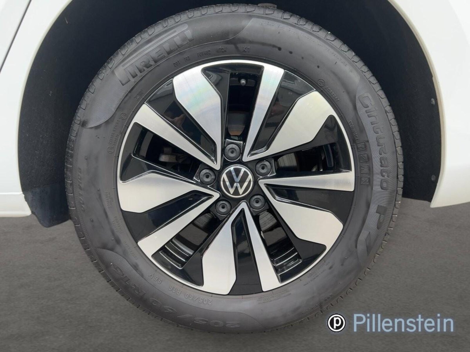 Volkswagen Touran – Bild 3