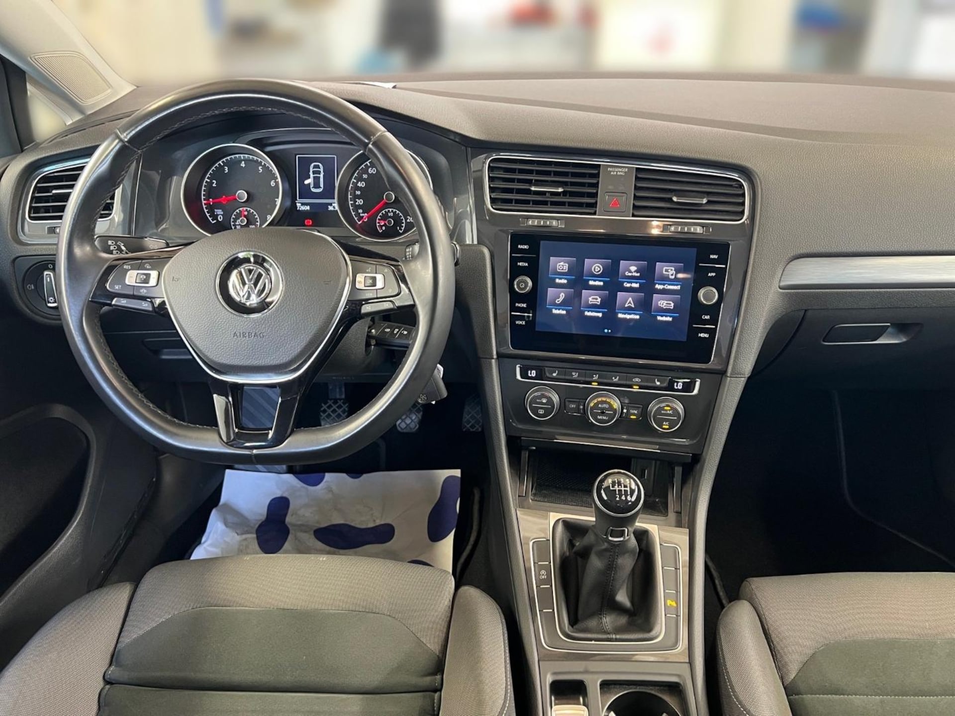 Volkswagen Golf R-Line