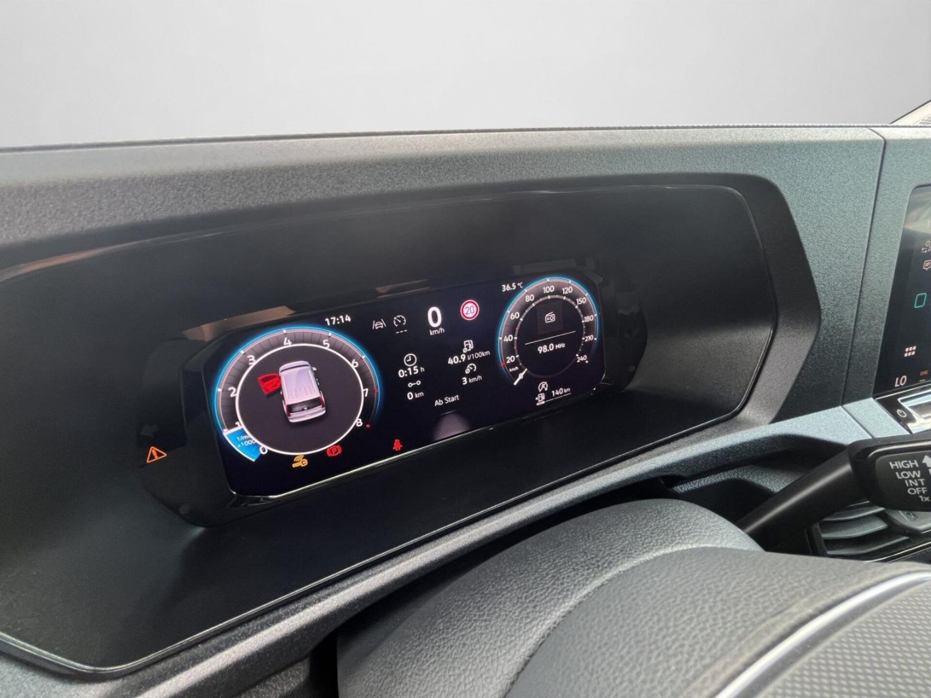 Volkswagen Caddy Basis-Modell