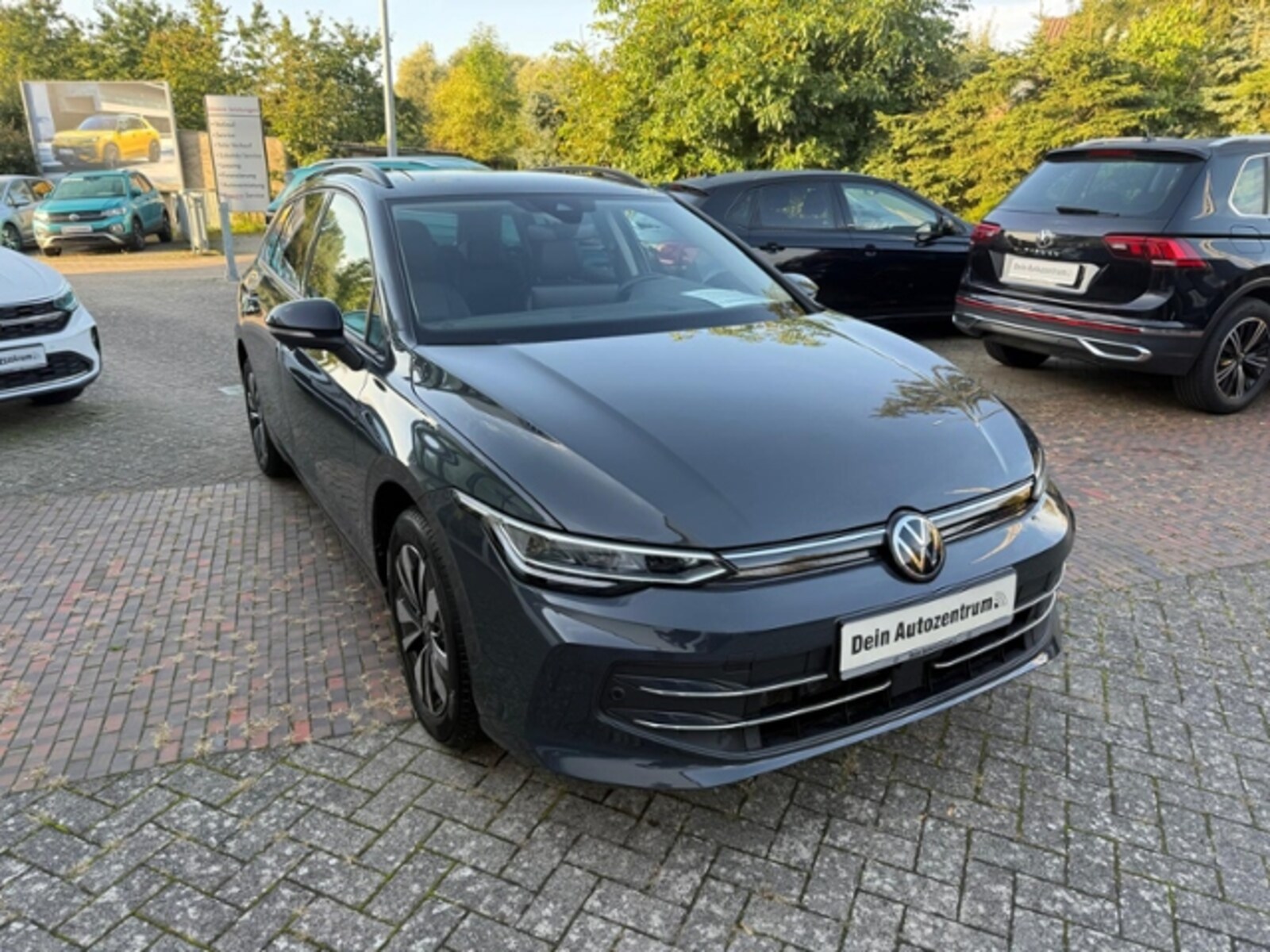 Volkswagen Golf Variant – Bild 4