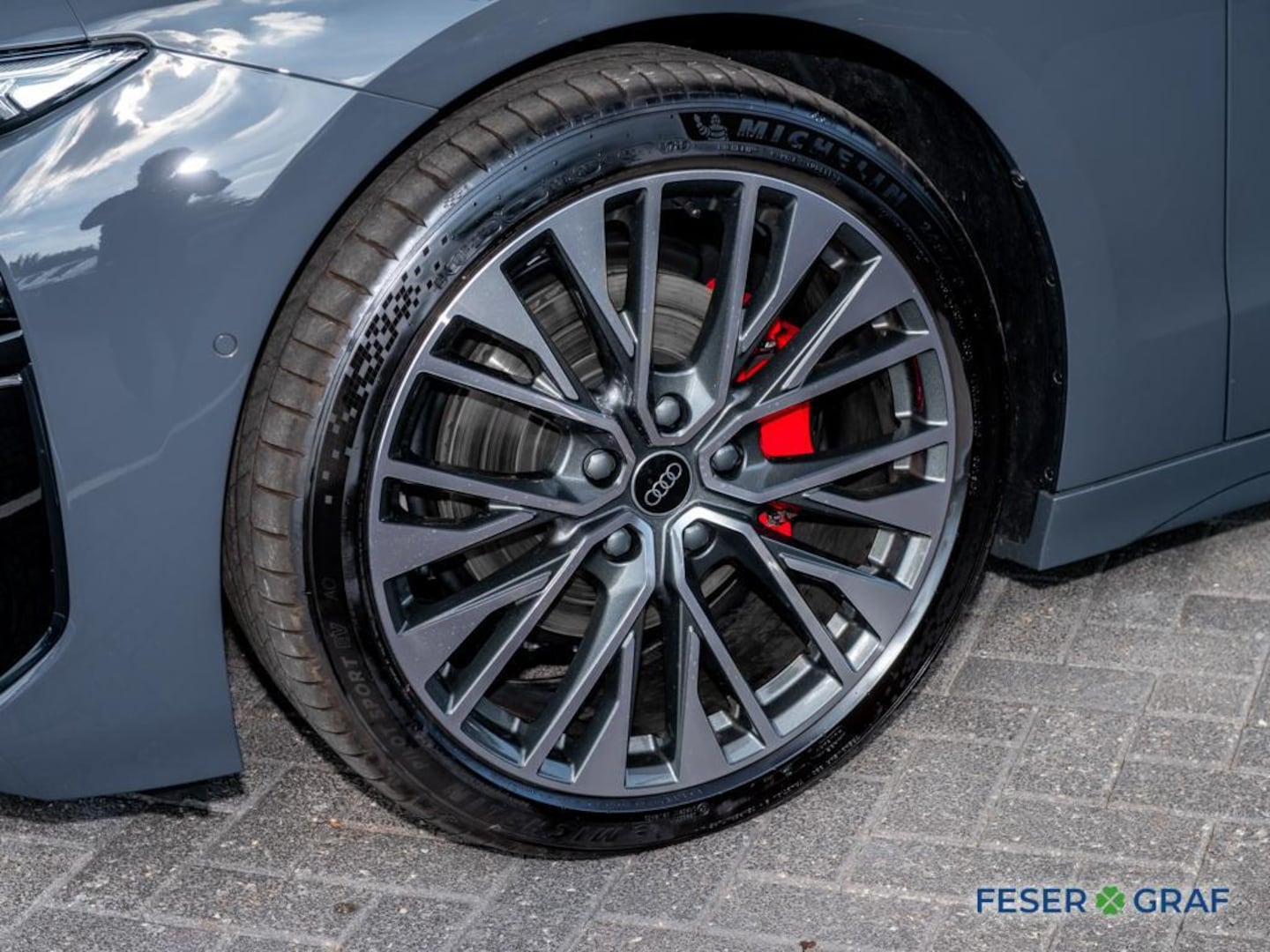 Bild über Audi A6 Avant e-tron e-tron - für weitere Informationen kontaktieren Sie den Audi Partner