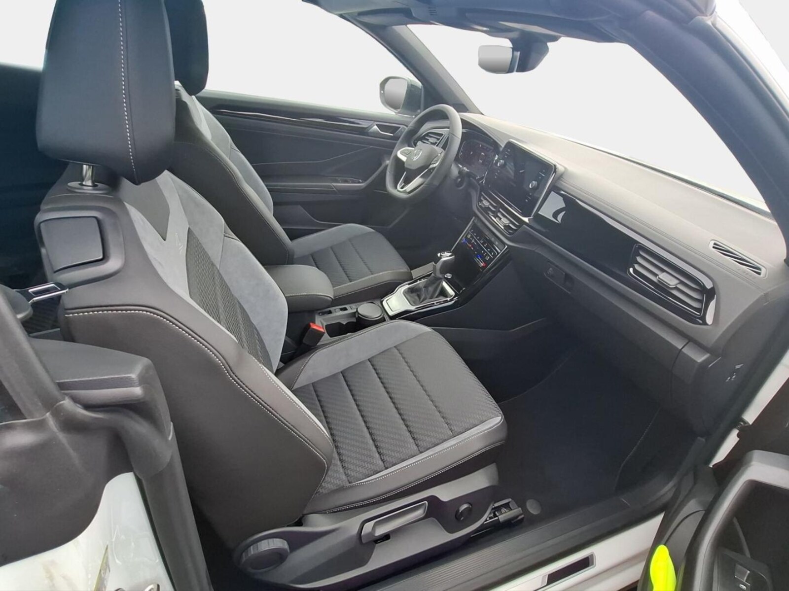 Volkswagen T-Roc Cabriolet – Bild 10