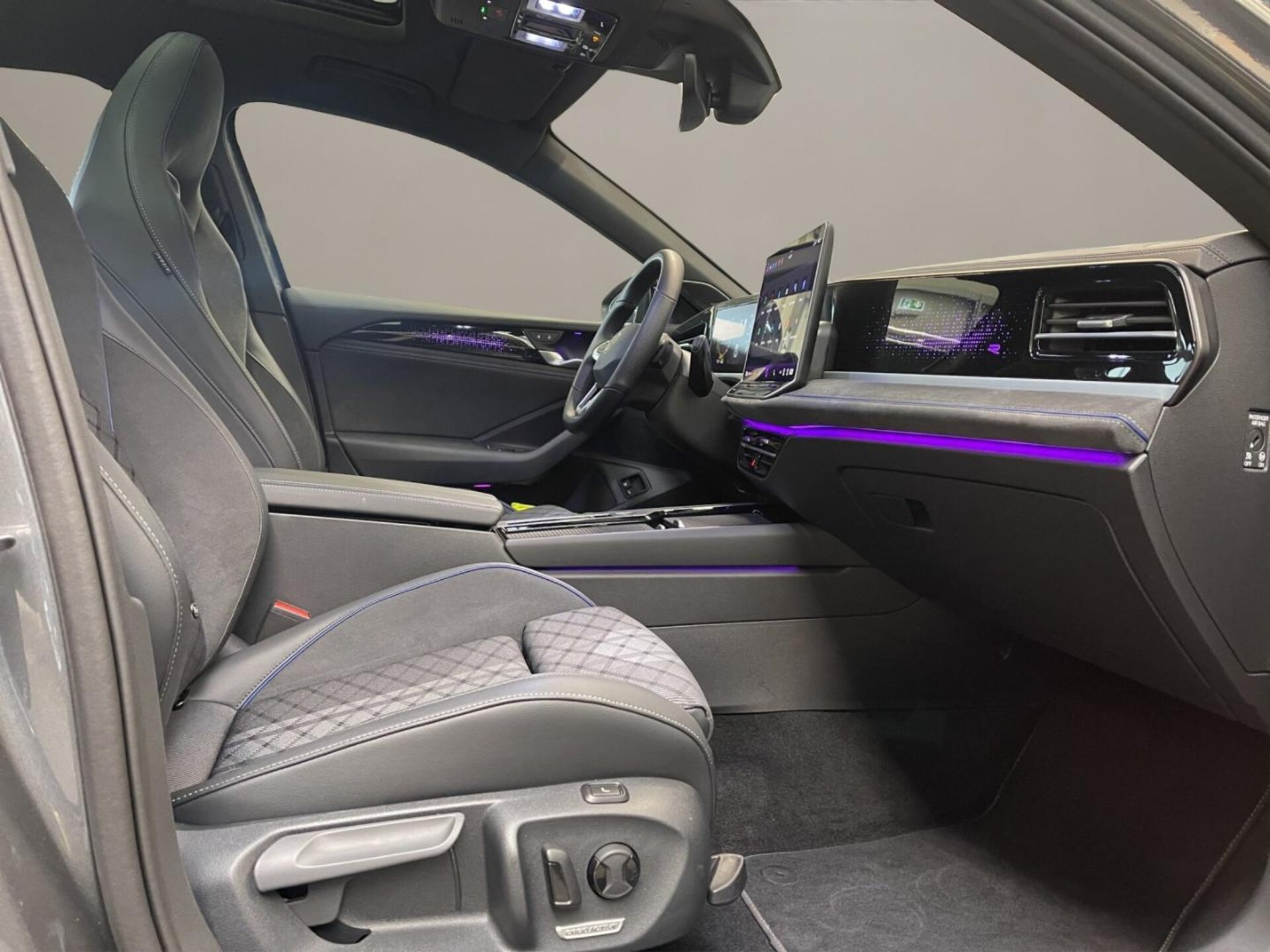 Volkswagen Passat R-Line