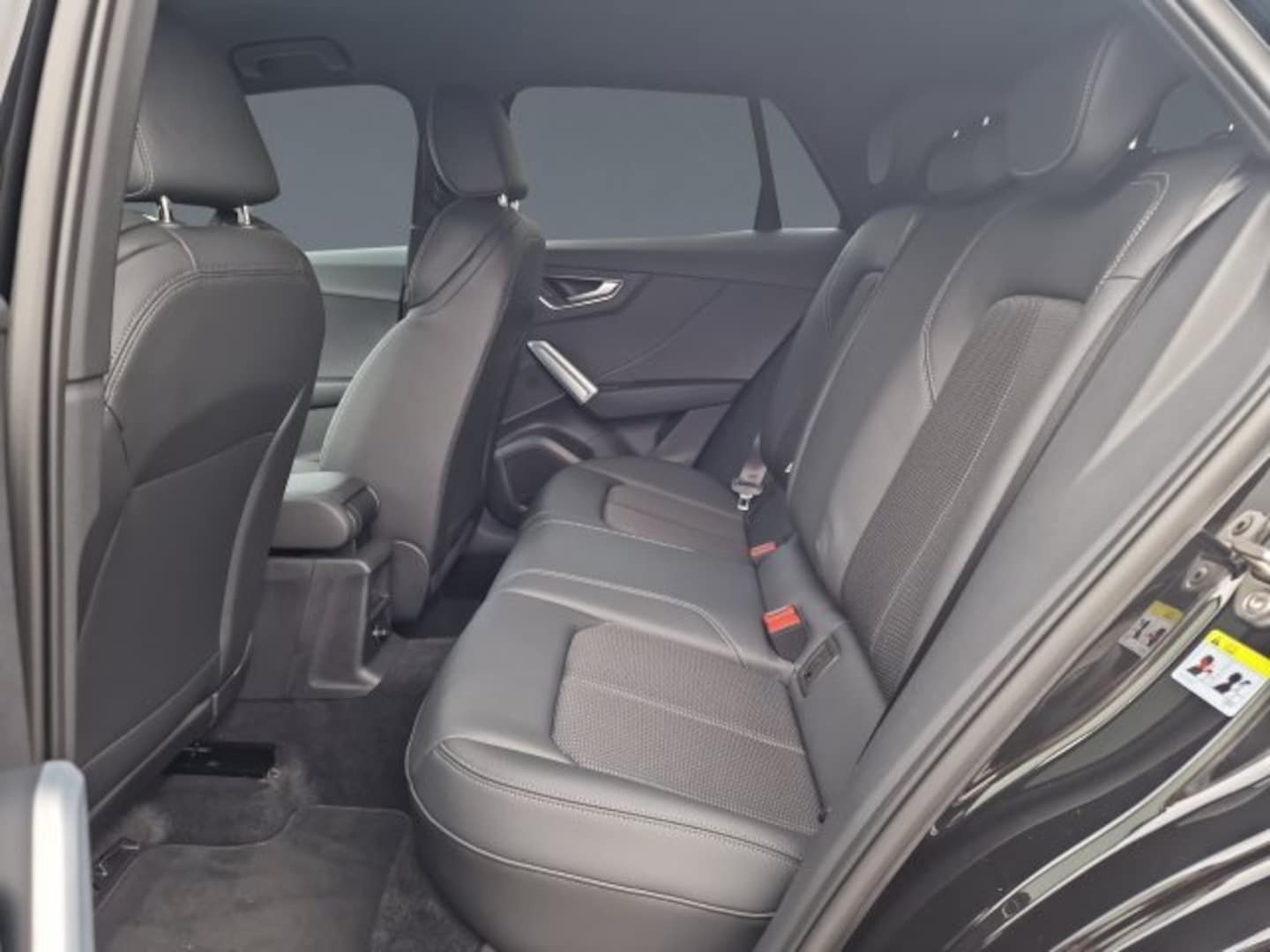 Bild über Audi Q2 S line 35 TDI S tronic - für weitere Informationen kontaktieren Sie den Audi Partner