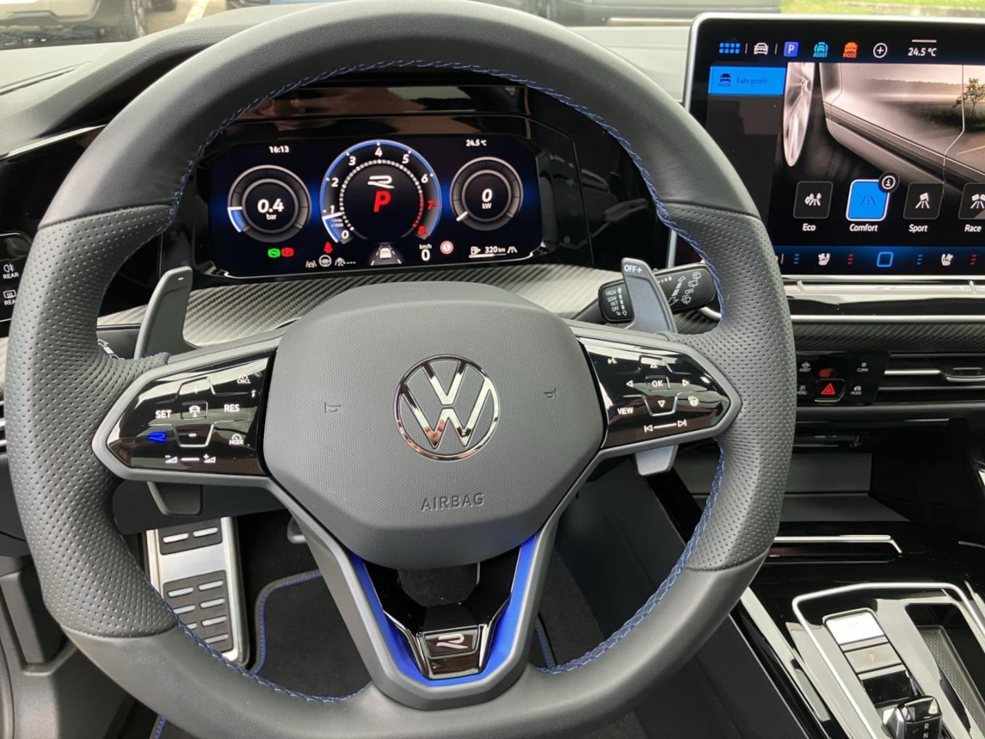 Volkswagen Golf Variant R