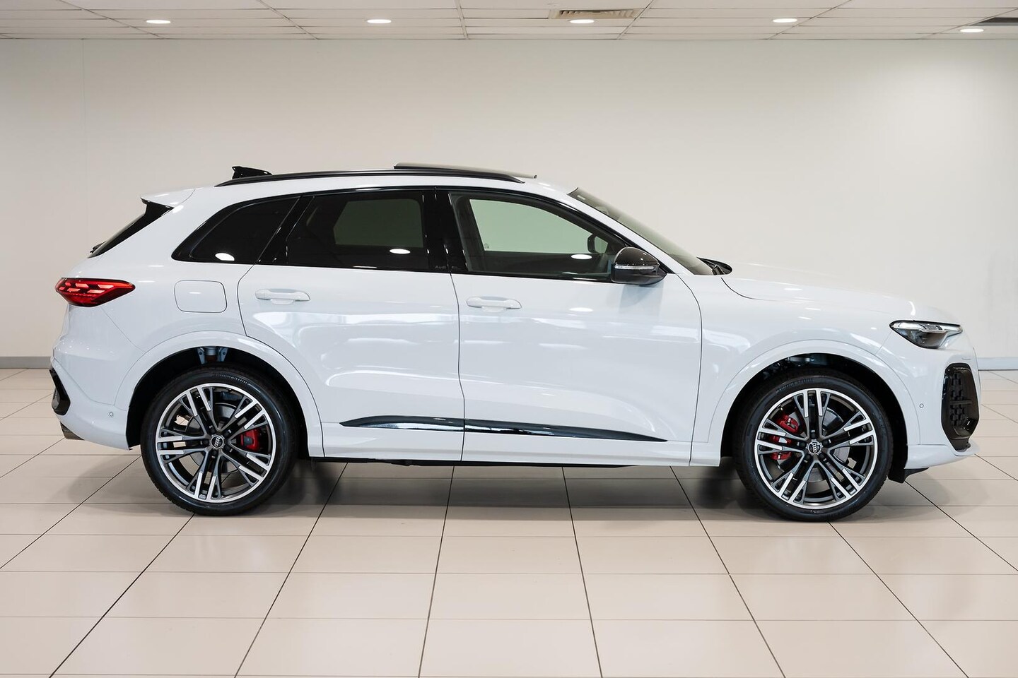 Image about Audi SQ5 SUV TFSI 270 kW edition one